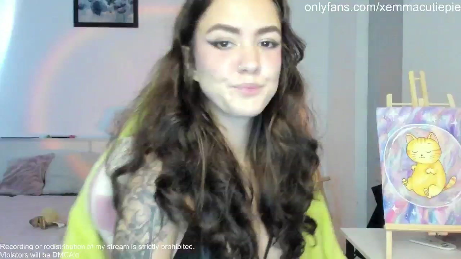 Gallery image thumbnail from EmmaCutiePie's myfreecams stream on, 10/30/2025, 14:40 image 2 of 20