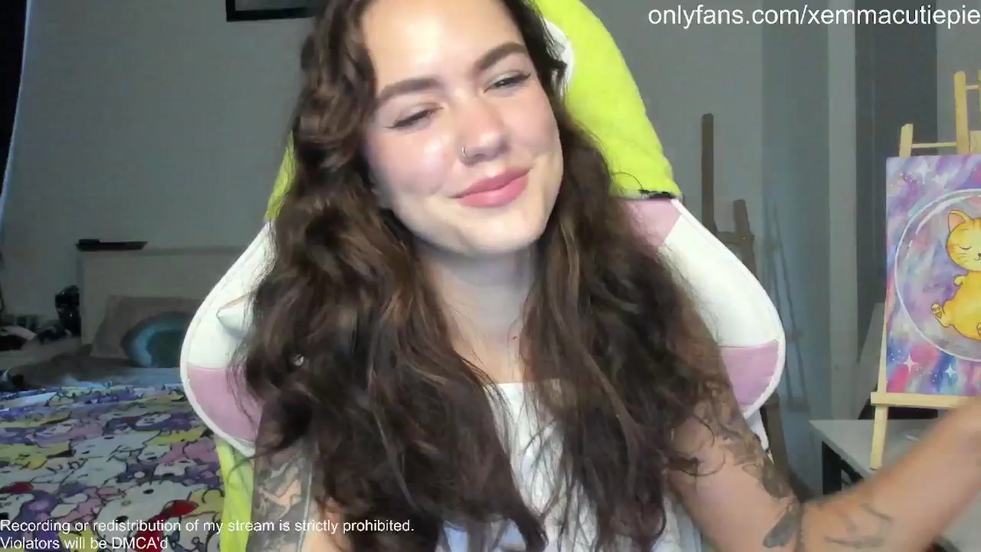 Gallery image thumbnail from EmmaCutiePie's myfreecams stream on, 11/06/2025, 15:44 image 11 of 20