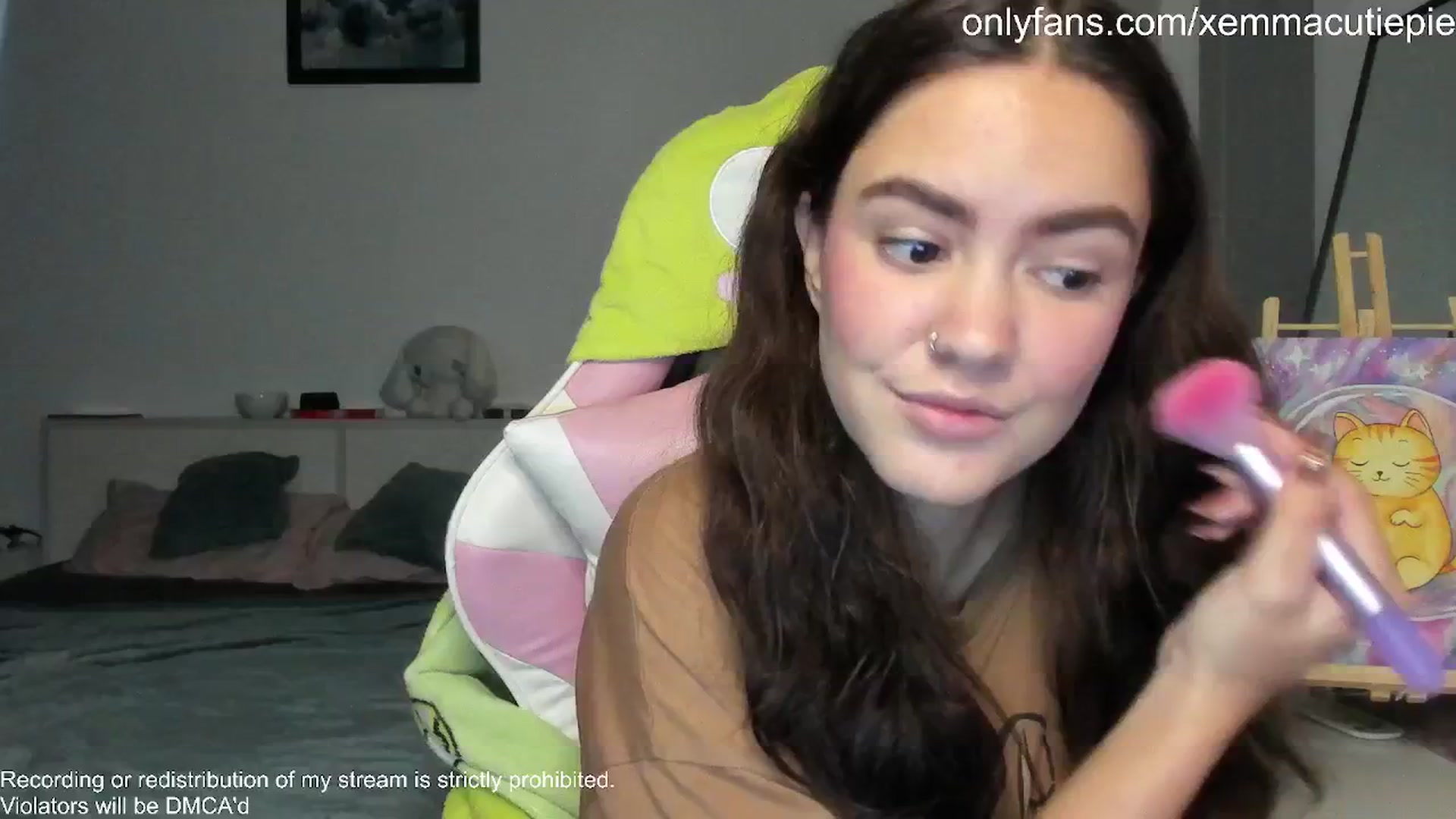 Gallery image thumbnail from EmmaCutiePie's myfreecams stream on, 11/12/2025, 13:46 image 9 of 20