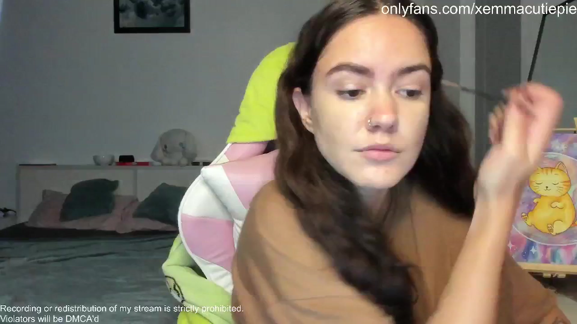 Gallery image thumbnail from EmmaCutiePie's myfreecams stream on, 11/12/2025, 13:46 image 6 of 20