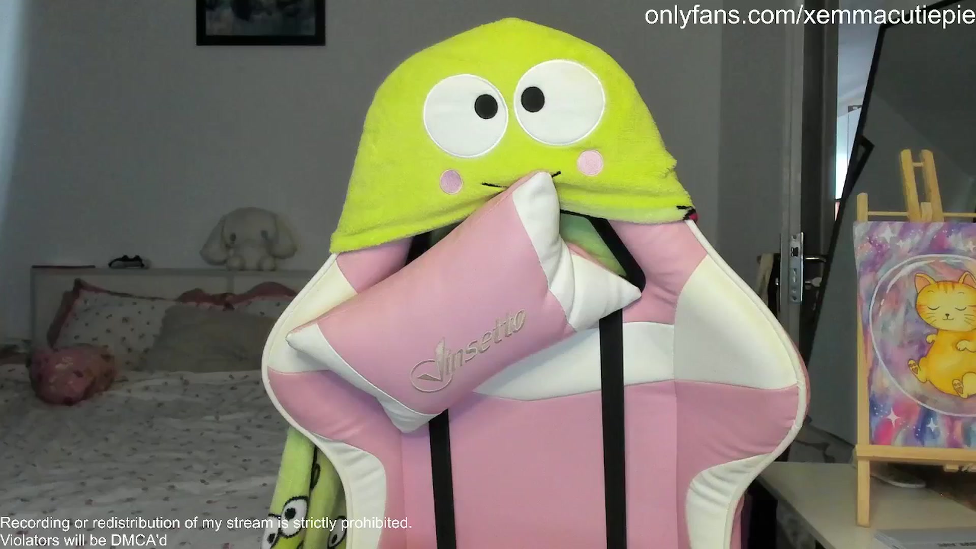 Gallery image thumbnail from EmmaCutiePie's myfreecams stream on, 11/24/2025, 10:05 image 11 of 20