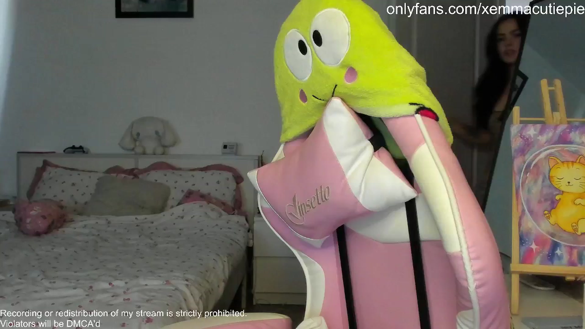 Gallery image thumbnail from EmmaCutiePie's myfreecams stream on, 11/24/2025, 12:03 image 1 of 20