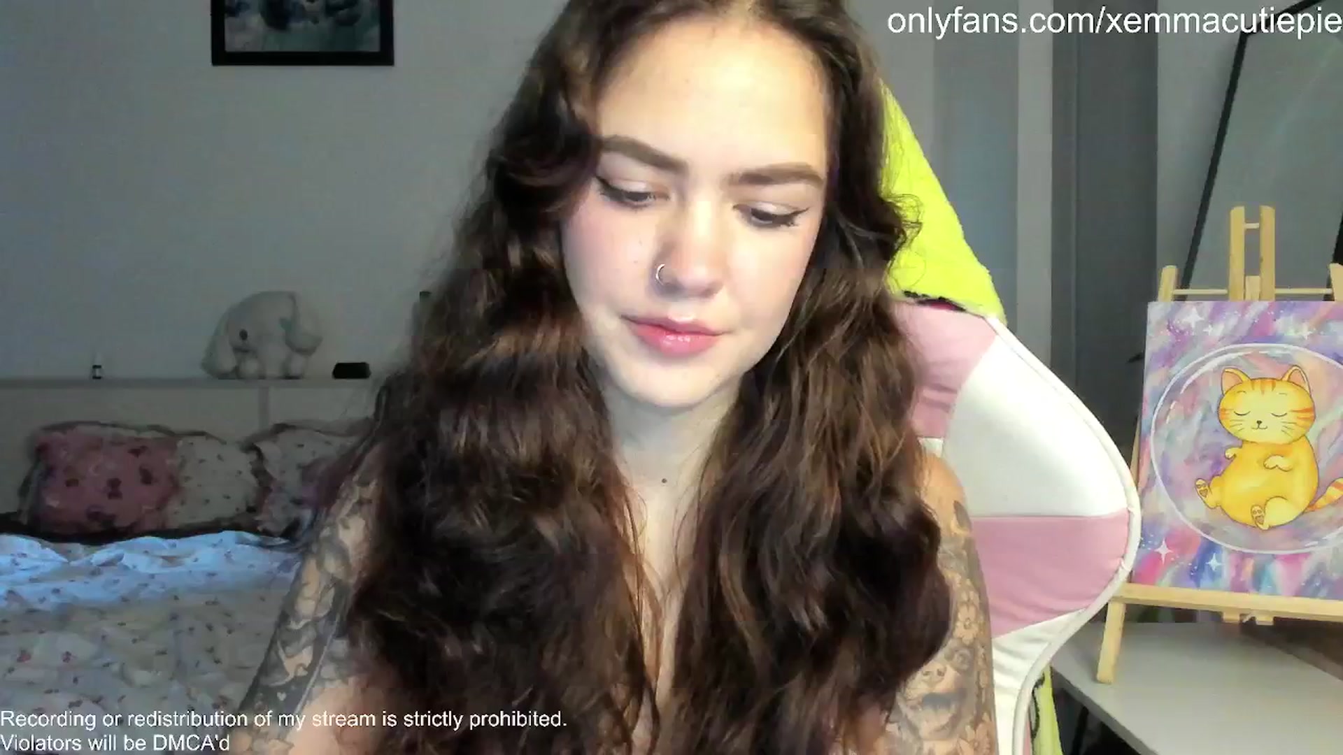 Gallery image thumbnail from EmmaCutiePie's myfreecams stream on, 12/04/2025, 12:25 image 6 of 20