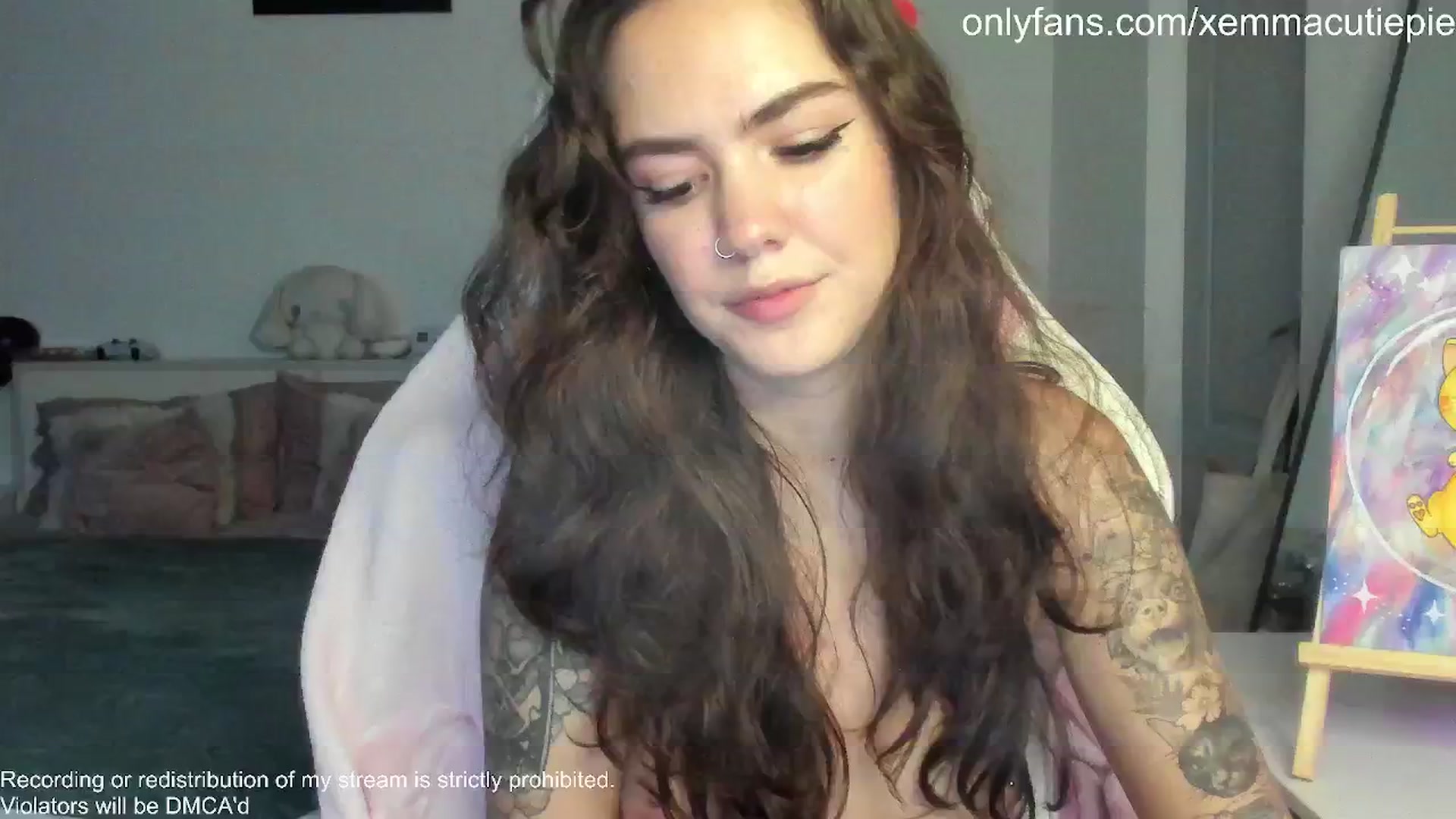 Gallery image thumbnail from EmmaCutiePie's myfreecams stream on, 12/21/2025, 17:08 image 6 of 20