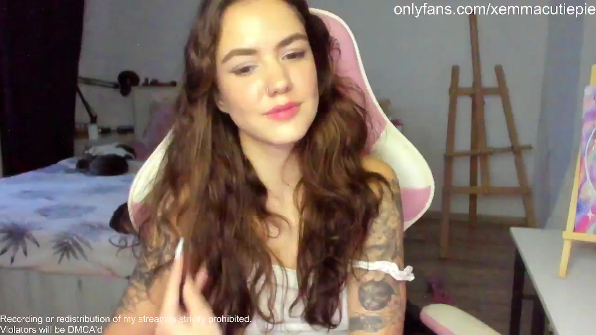 Gallery image thumbnail from EmmaCutiePie's myfreecams stream on, 01/04/2026, 15:26 image 17 of 20