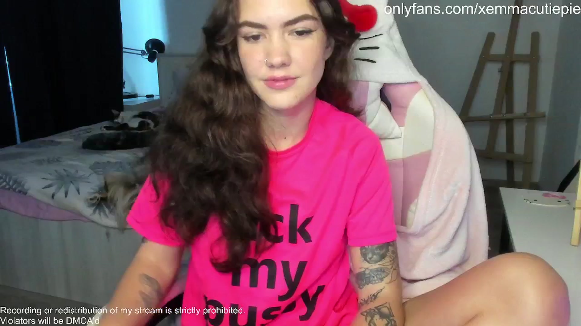 Gallery image thumbnail from EmmaCutiePie's myfreecams stream on, 01/09/2026, 13:32 image 6 of 20