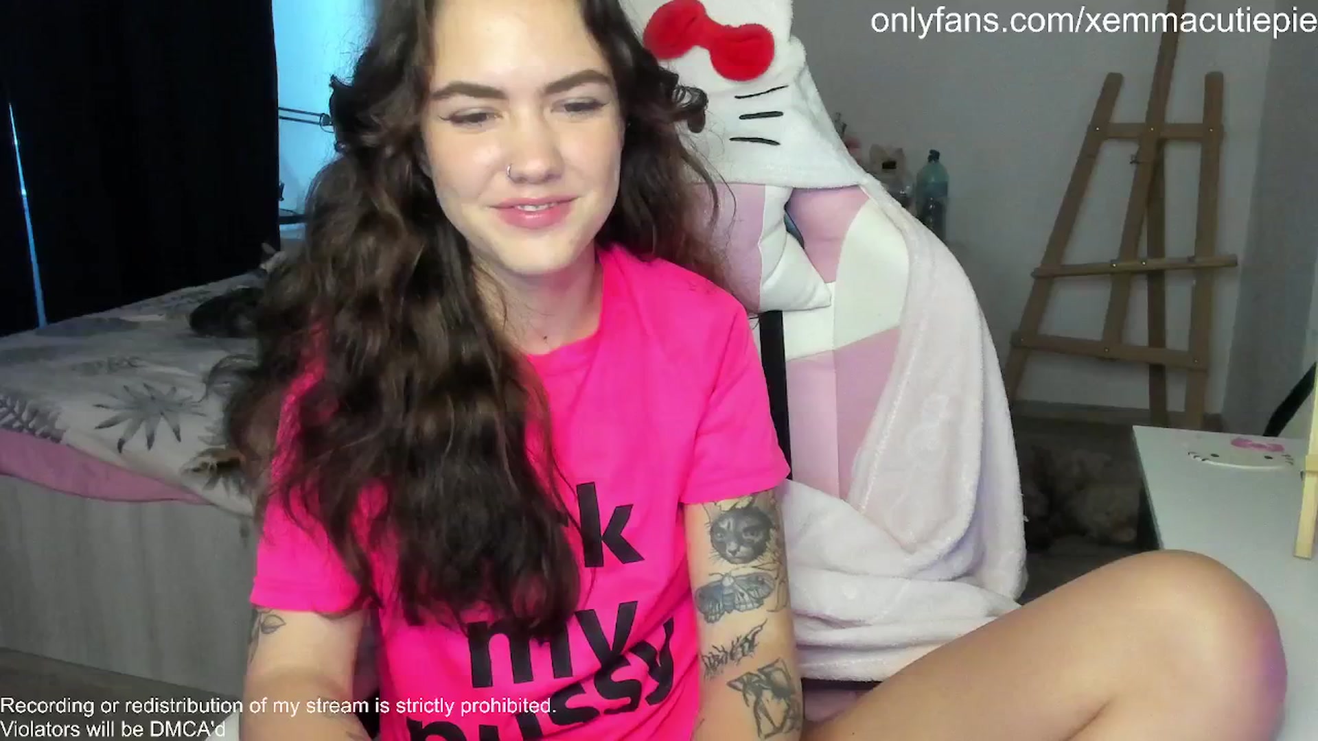Gallery image thumbnail from EmmaCutiePie's myfreecams stream on, 01/09/2026, 13:32 image 11 of 20