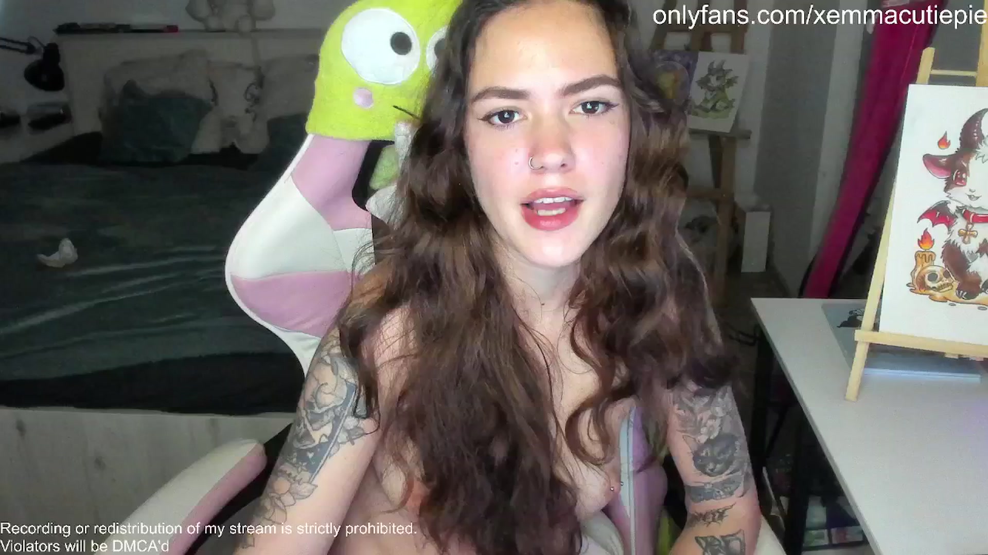 Gallery image thumbnail from EmmaCutiePie's myfreecams stream on, 04/08/2026, 13:42 image 10 of 20