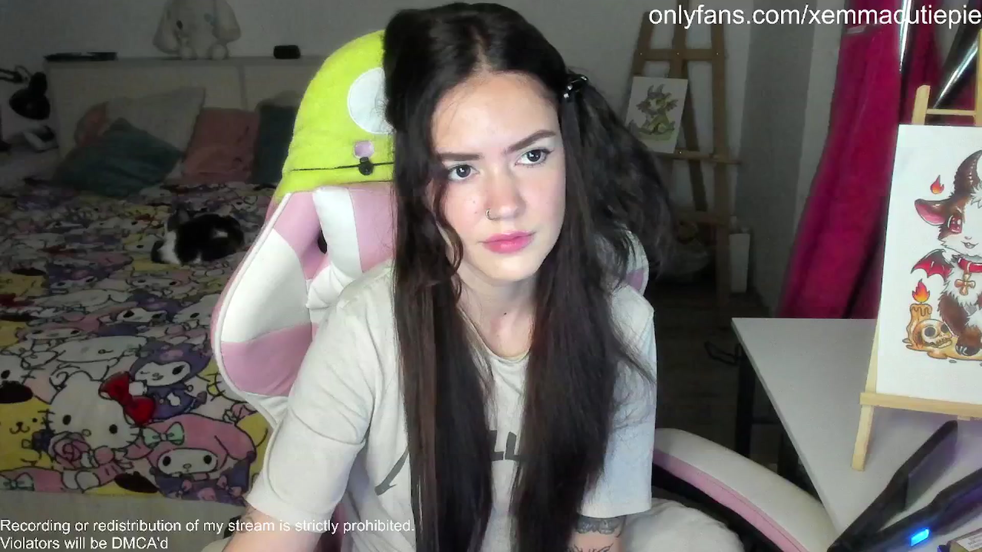 Gallery image thumbnail from EmmaCutiePie's myfreecams stream on, 04/26/2026, 16:14 image 1 of 20