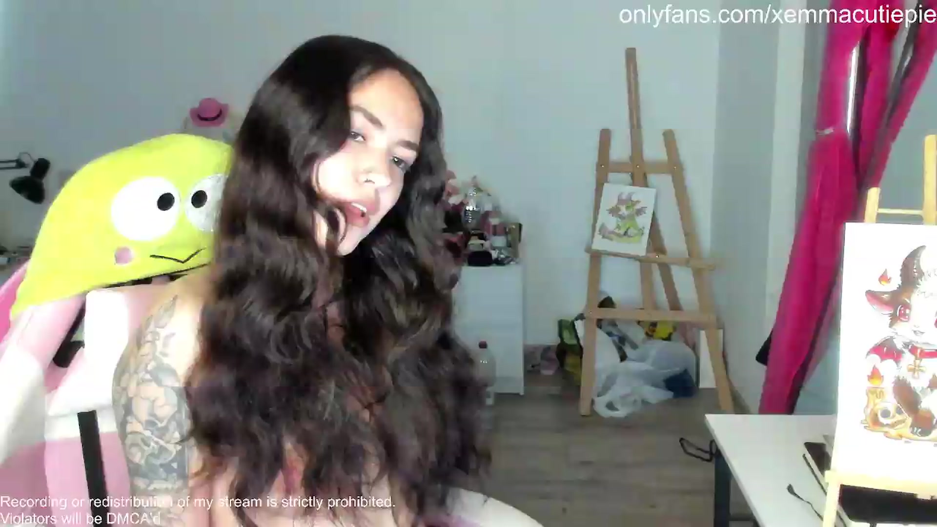 Gallery image thumbnail from EmmaCutiePie's myfreecams stream on, 05/09/2026, 13:05 image 11 of 20
