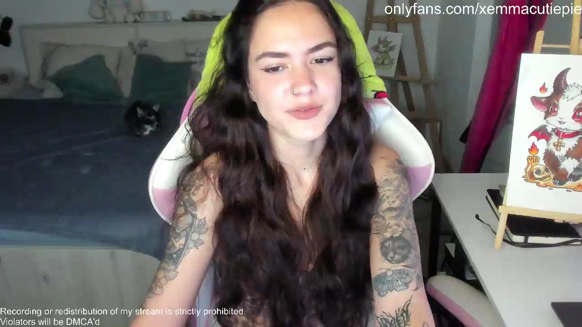 Gallery image thumbnail from EmmaCutiePie's myfreecams stream on, 05/09/2026, 13:05 image 5 of 20