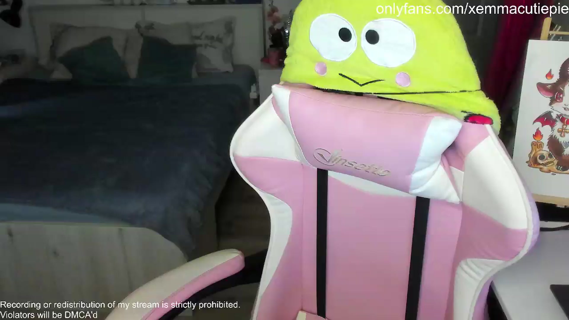 Gallery image thumbnail from EmmaCutiePie's myfreecams stream on, 05/09/2026, 15:06 image 5 of 20
