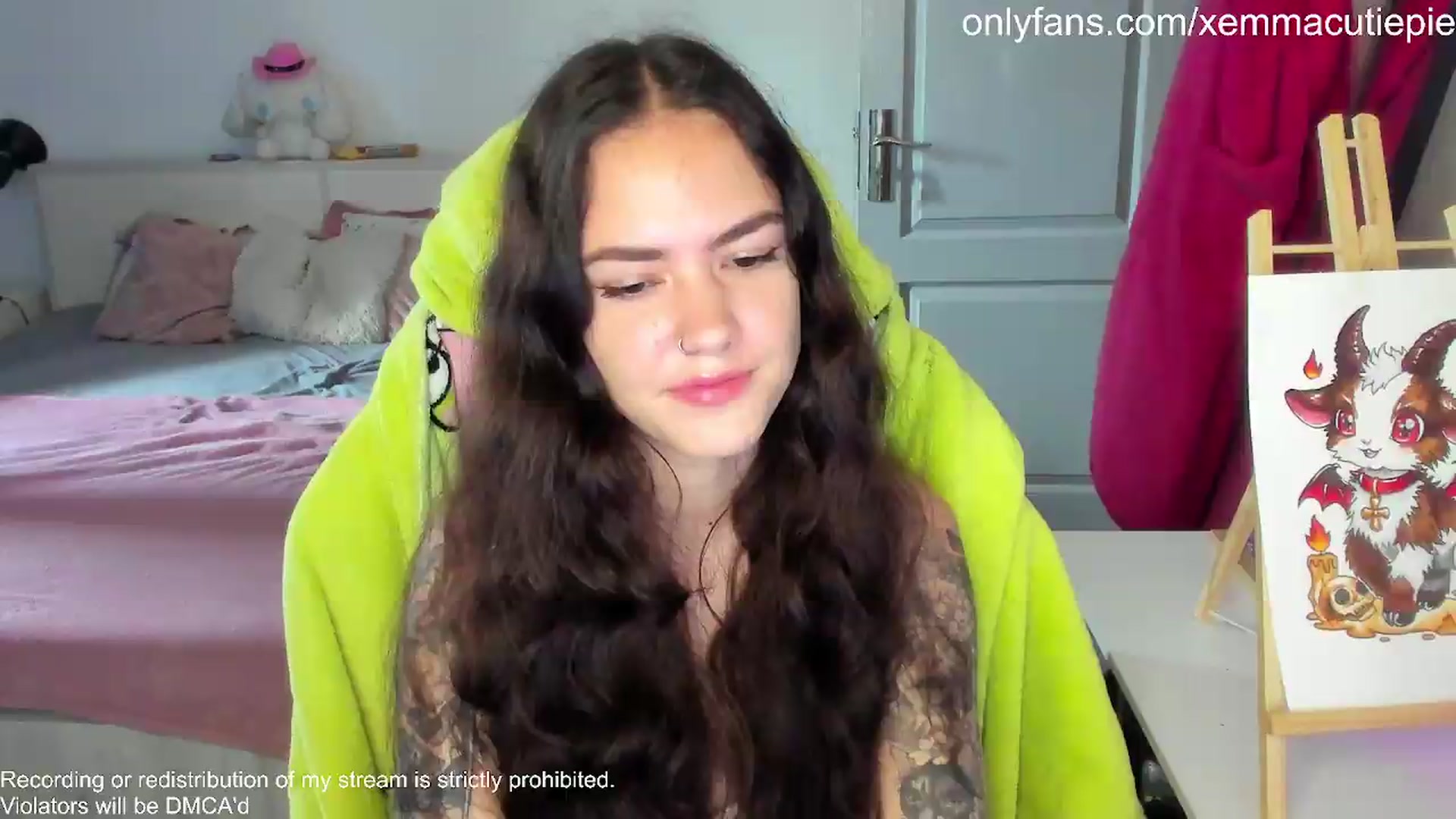 Gallery image thumbnail from EmmaCutiePie's myfreecams stream on, 06/05/2026, 12:12 image 1 of 20