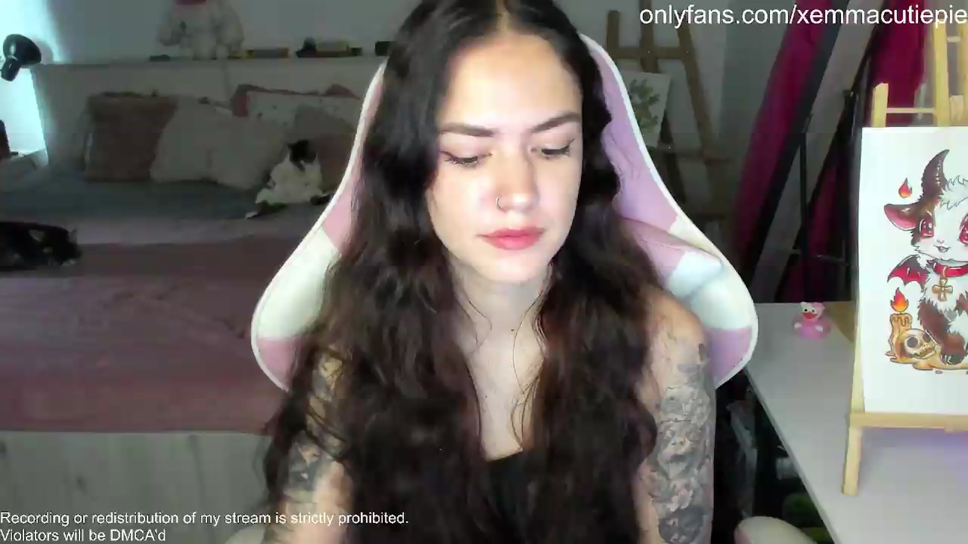 Gallery image thumbnail from EmmaCutiePie's myfreecams stream on, 06/06/2026, 12:27 image 1 of 20