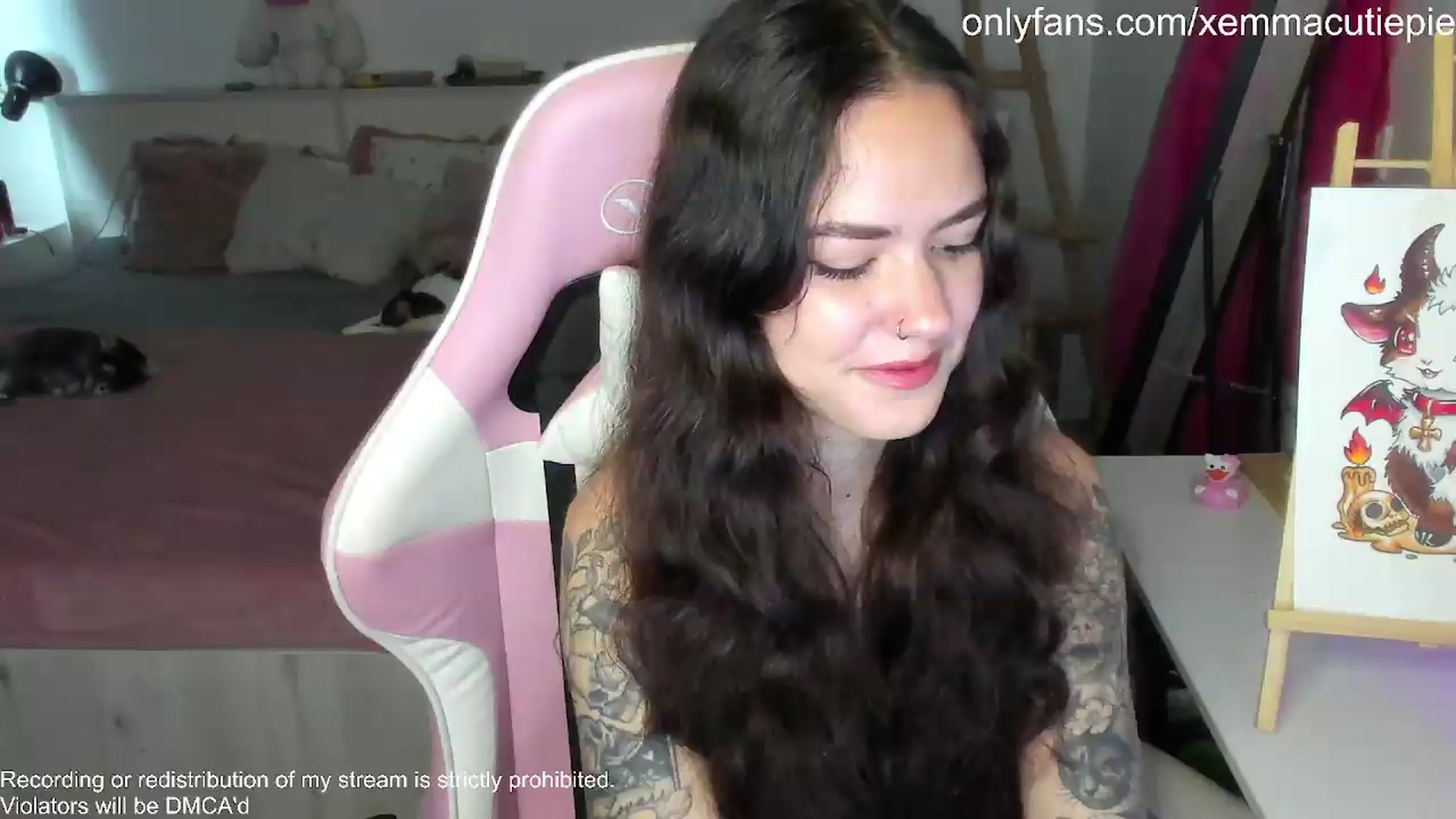 Gallery image thumbnail from EmmaCutiePie's myfreecams stream on, 06/06/2026, 12:27 image 8 of 20