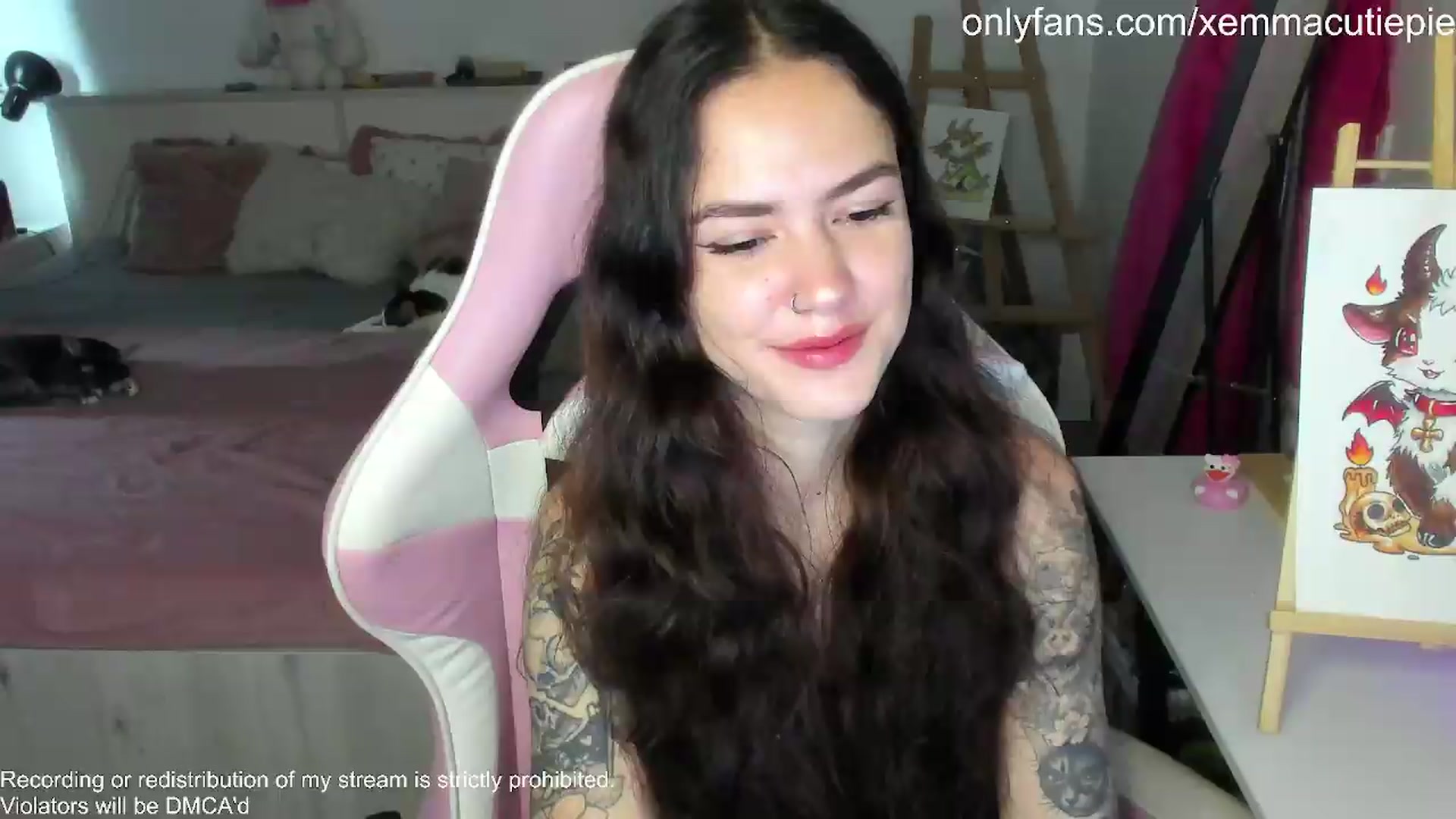 Gallery image thumbnail from EmmaCutiePie's myfreecams stream on, 06/06/2026, 12:27 image 4 of 20