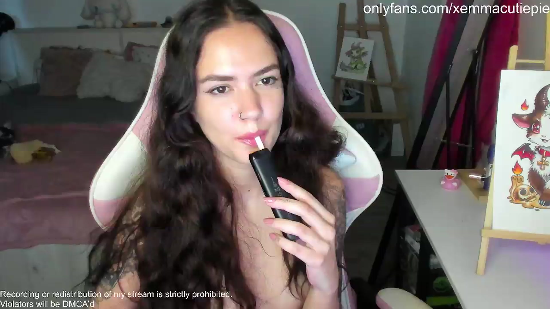 Gallery image thumbnail from EmmaCutiePie's myfreecams stream on, 06/06/2026, 18:20 image 5 of 20