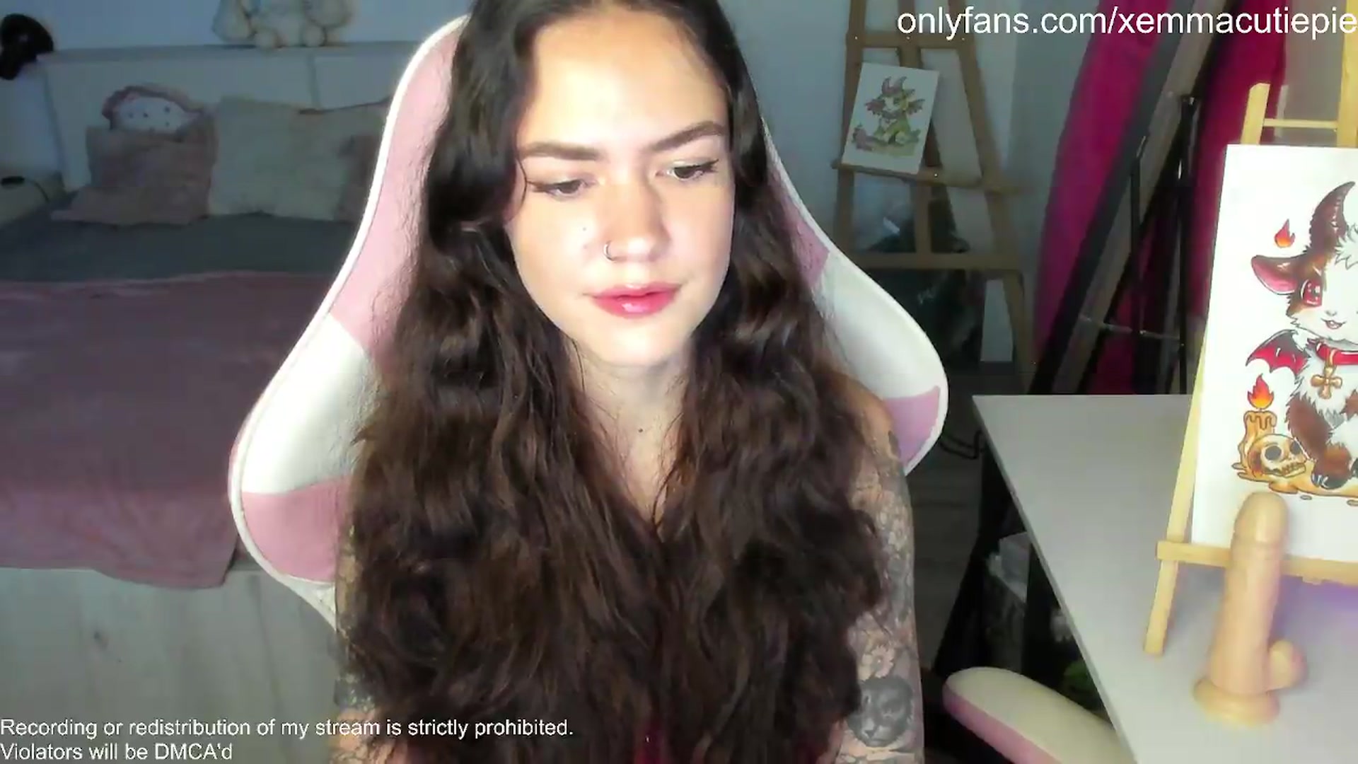 Gallery image thumbnail from EmmaCutiePie's myfreecams stream on, 06/09/2026, 13:18 image 13 of 20