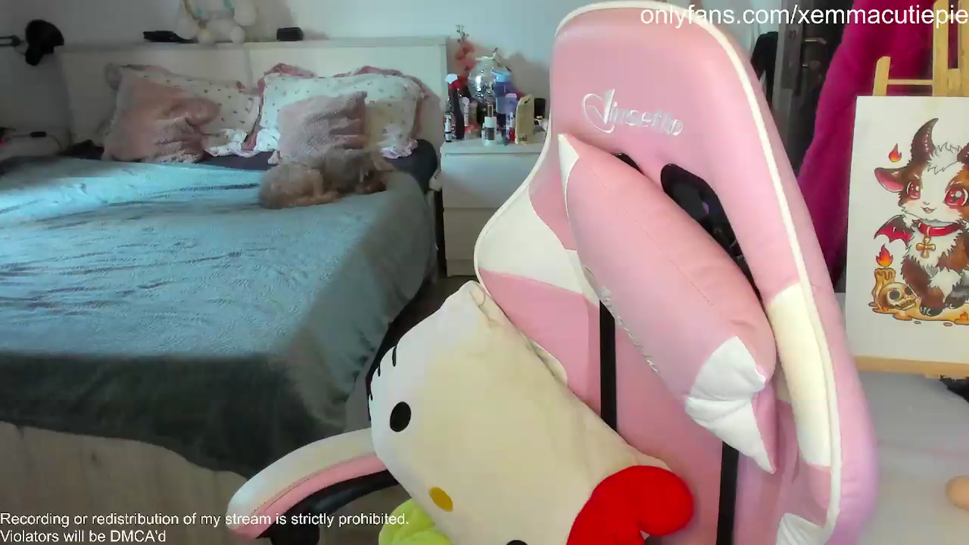 Gallery image thumbnail from EmmaCutiePie's myfreecams stream on, 06/23/2026, 14:14 image 5 of 20