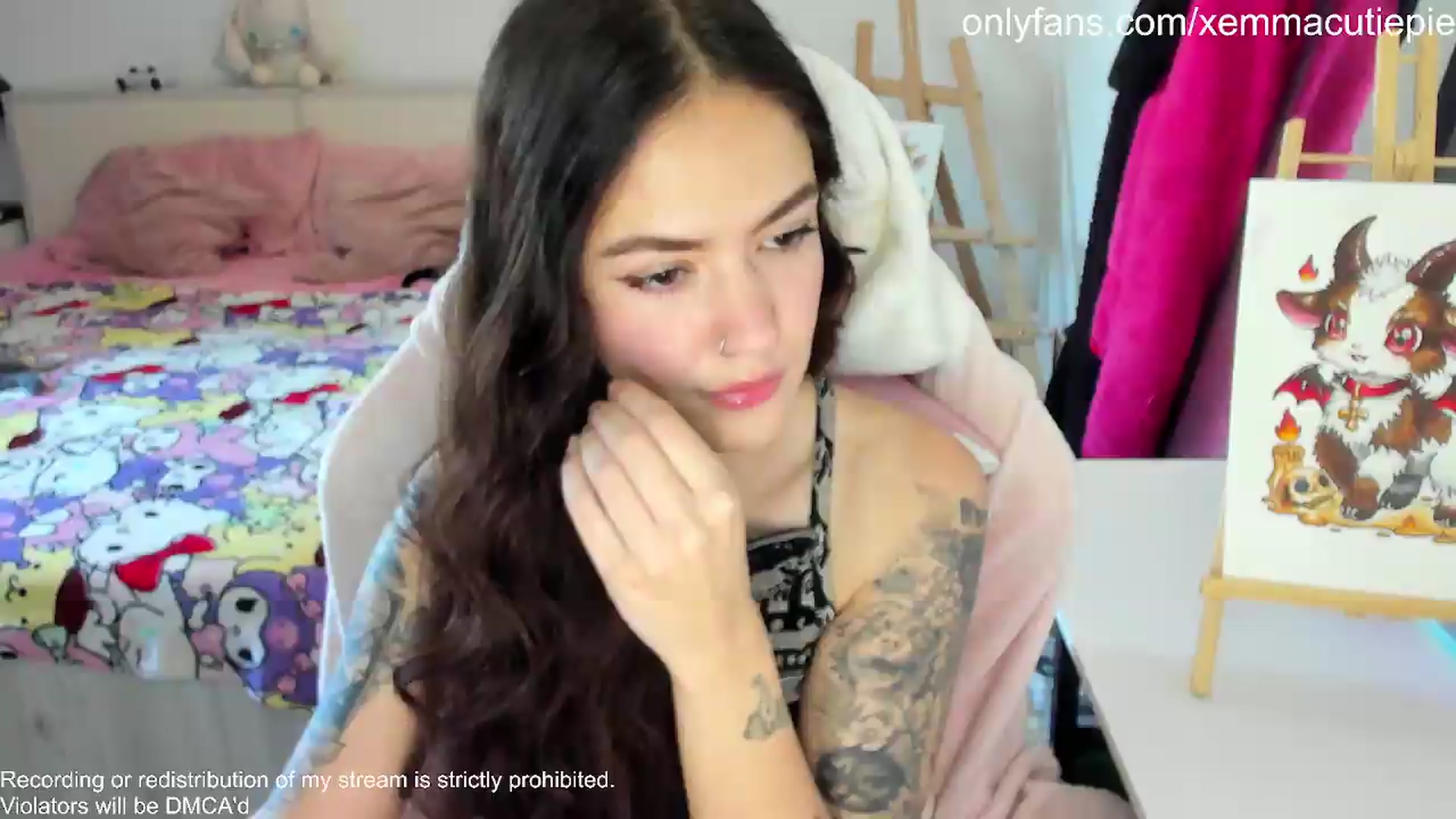 Gallery image thumbnail from EmmaCutiePie's myfreecams stream on, 07/20/2026, 12:57 image 1 of 20