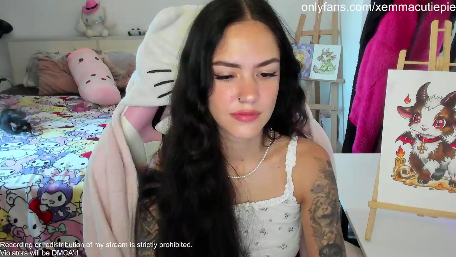 Gallery image thumbnail from EmmaCutiePie's myfreecams stream on, 08/18/2026, 12:36 image 3 of 20