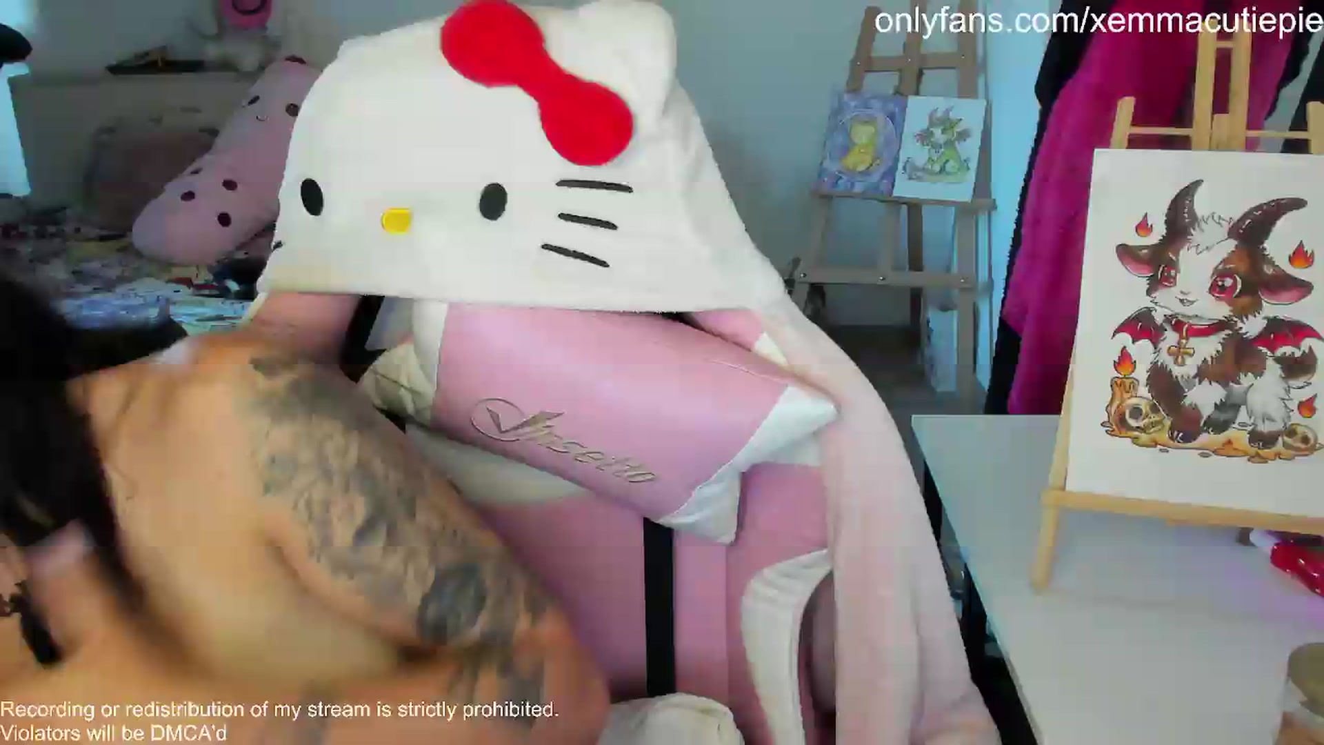 Gallery image thumbnail from EmmaCutiePie's myfreecams stream on, 08/22/2026, 15:44 image 5 of 20