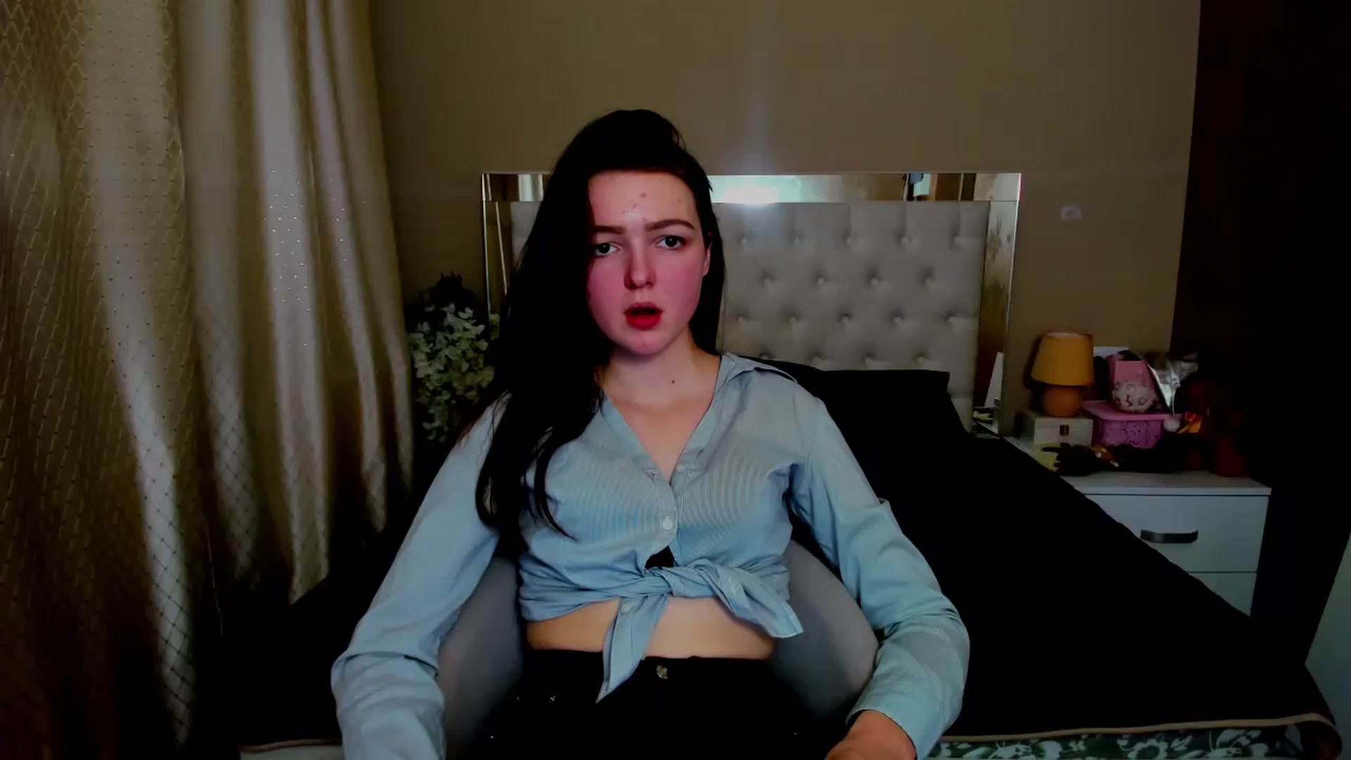 Gallery image thumbnail from EmmaCynthia's myfreecams stream on, 12/26/2022, 17:47 image 1 of 20