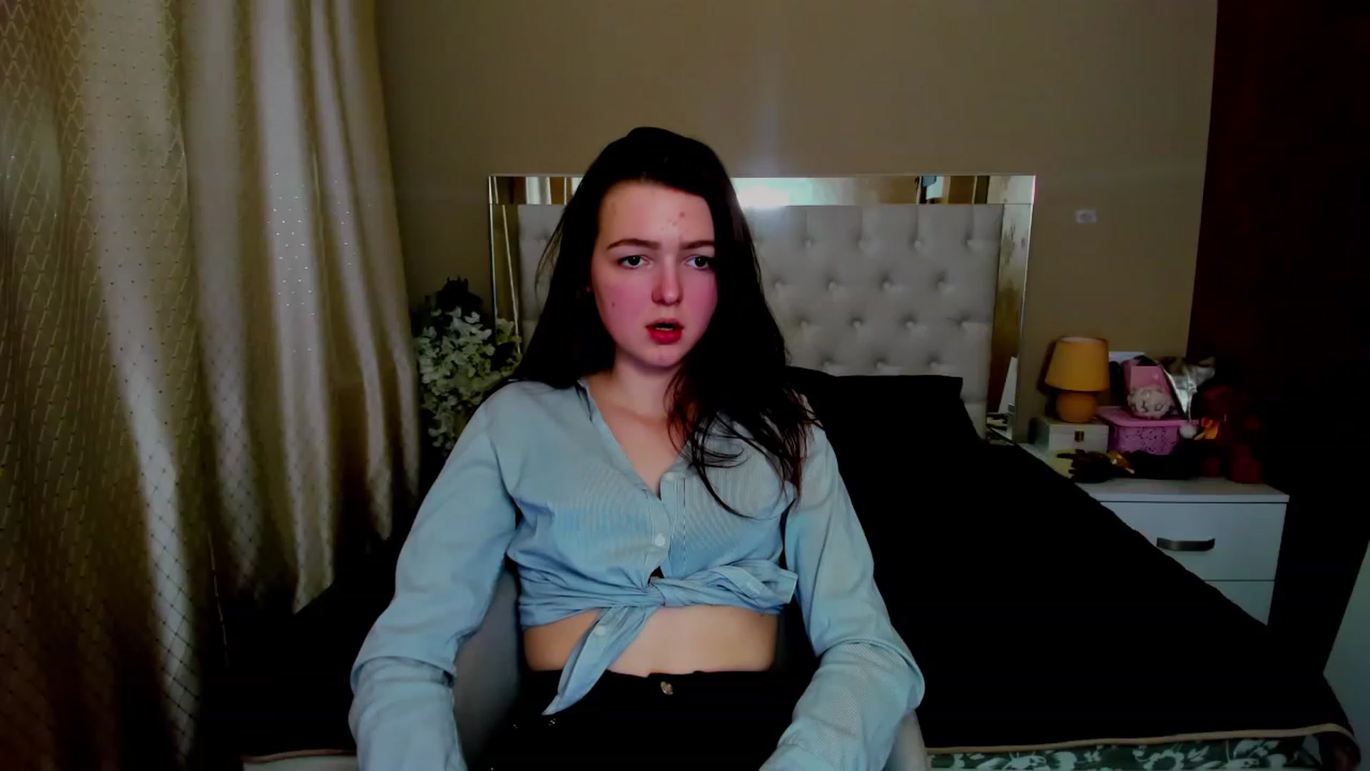 Gallery image thumbnail from EmmaCynthia's myfreecams stream on, 12/26/2022, 17:47 image 3 of 20