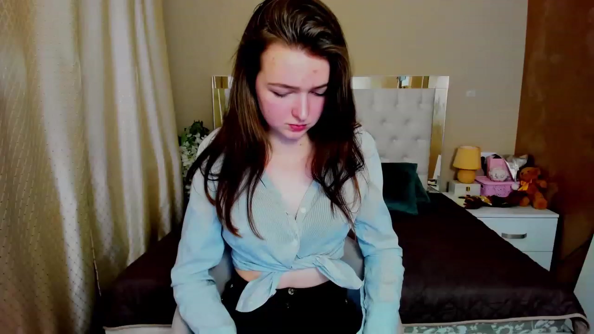 Gallery image thumbnail from EmmaCynthia's myfreecams stream on, 12/26/2022, 17:47 image 9 of 20