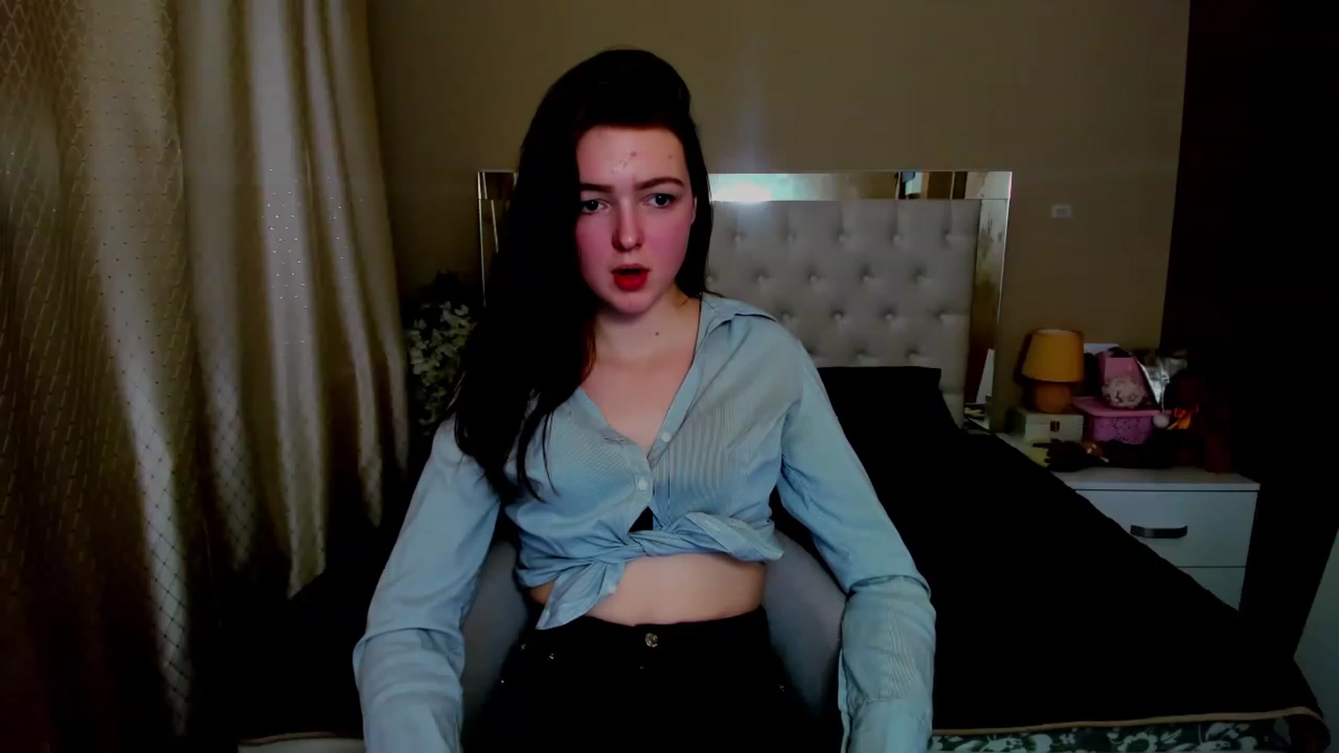 Gallery image thumbnail from EmmaCynthia's myfreecams stream on, 12/26/2022, 17:47 image 11 of 20