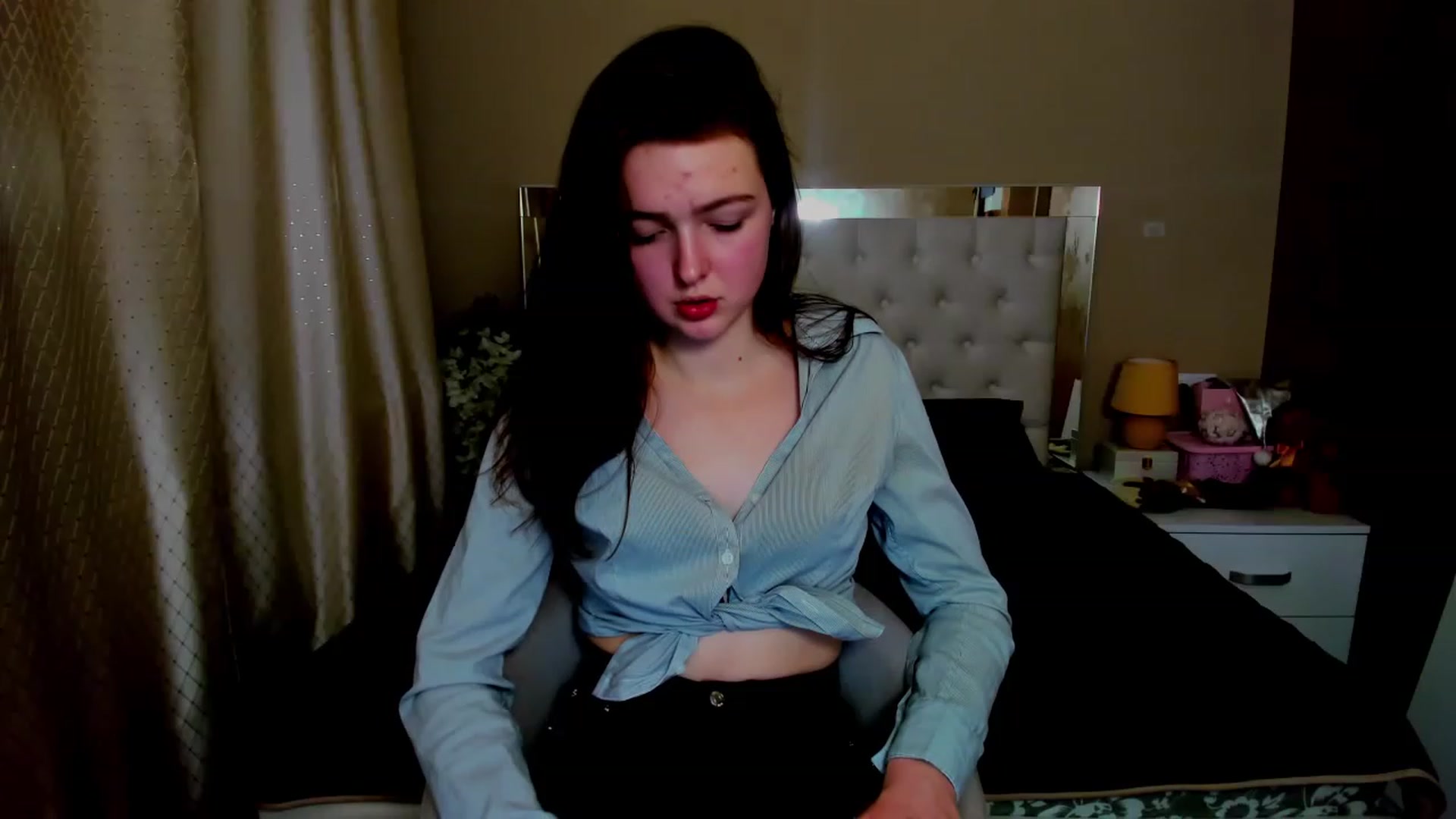 Gallery image thumbnail from EmmaCynthia's myfreecams stream on, 12/26/2022, 17:47 image 10 of 20
