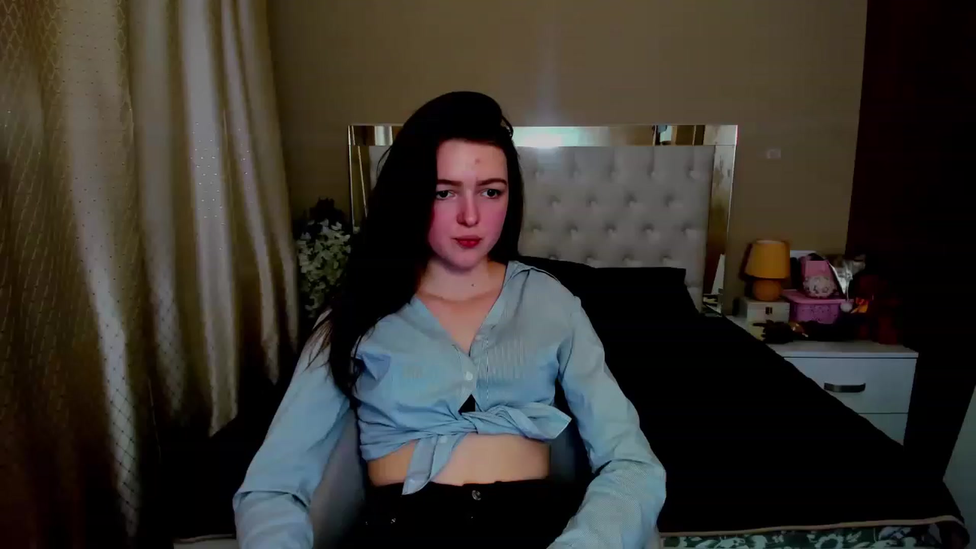 Gallery image thumbnail from EmmaCynthia's myfreecams stream on, 12/26/2022, 17:47 image 7 of 20