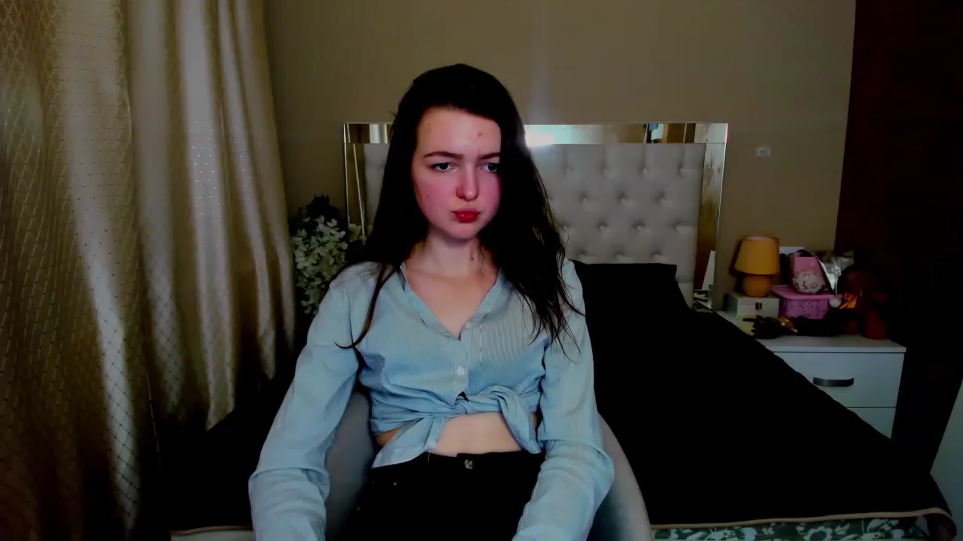 Gallery image thumbnail from EmmaCynthia's myfreecams stream on, 12/26/2022, 17:47 image 14 of 20
