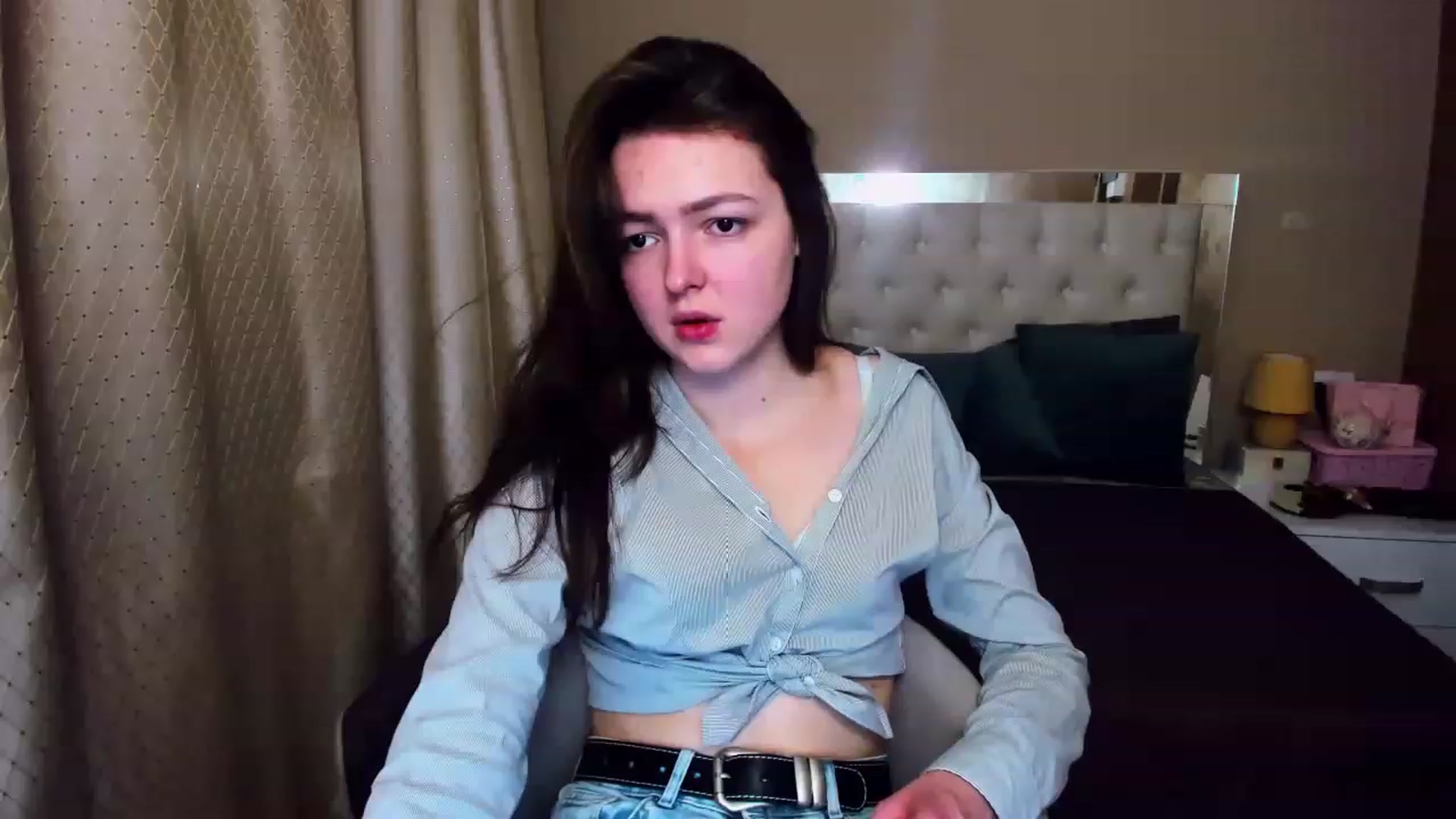Gallery image thumbnail from EmmaCynthia's myfreecams stream on, 01/02/2023, 09:48 image 10 of 20