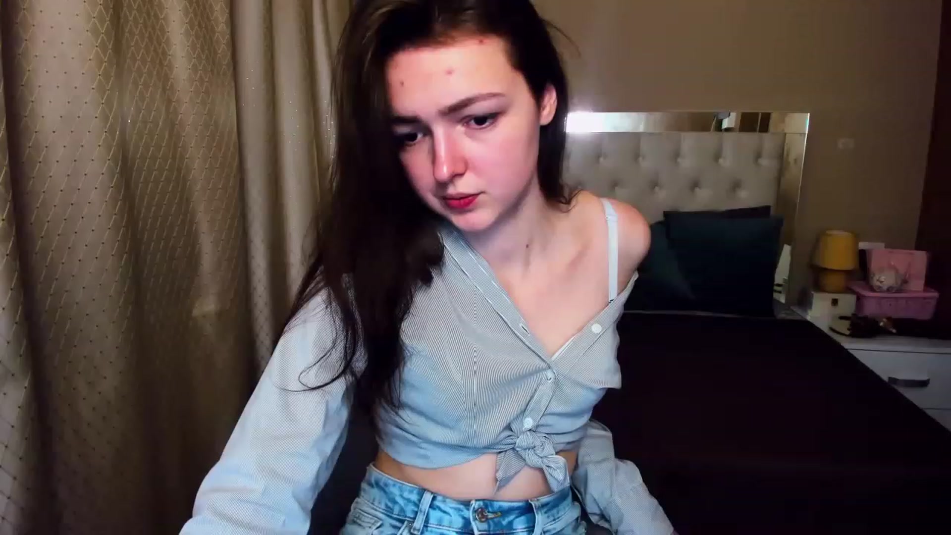 Gallery image thumbnail from EmmaCynthia's myfreecams stream on, 01/02/2023, 12:49 image 11 of 20