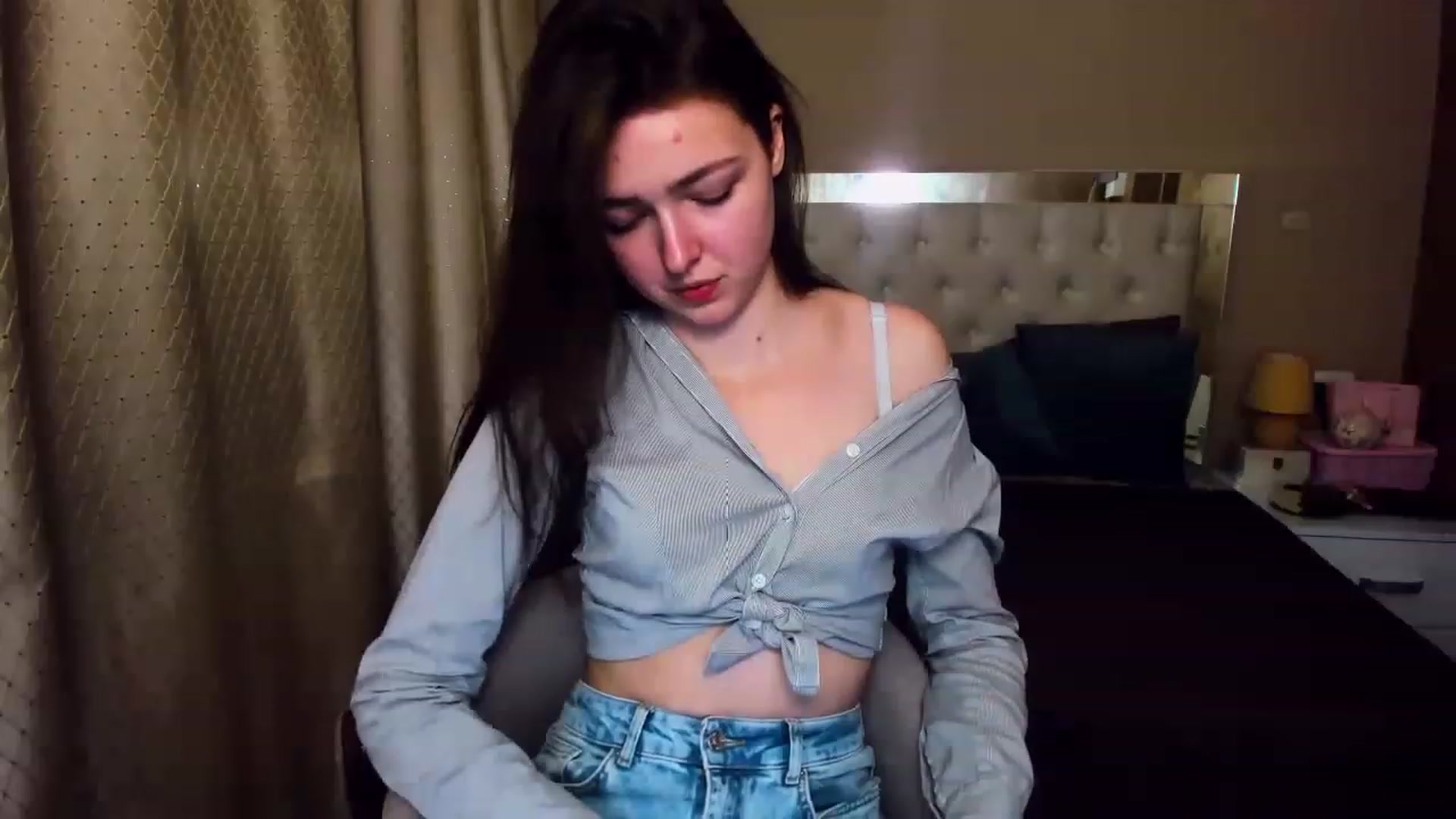 Gallery image thumbnail from EmmaCynthia's myfreecams stream on, 01/02/2023, 12:49 image 4 of 20