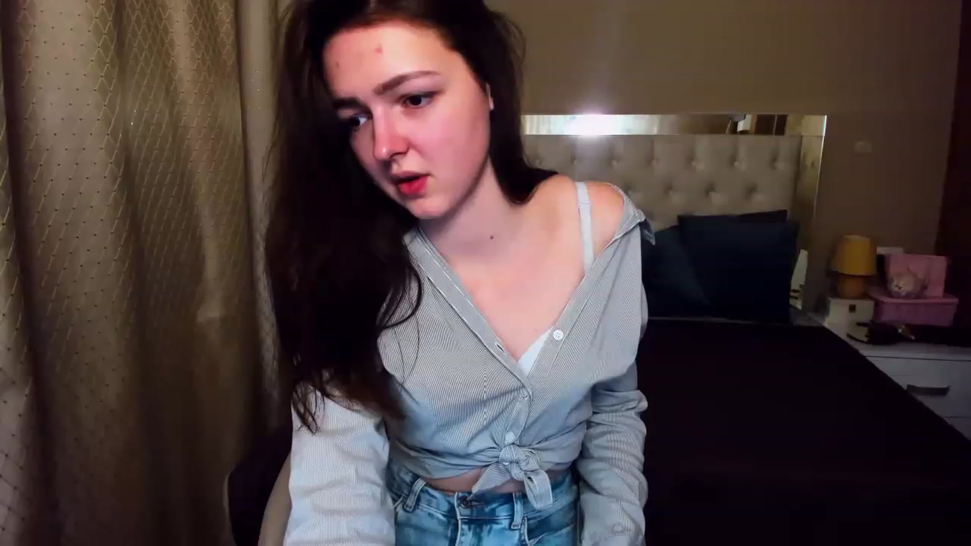 Gallery image thumbnail from EmmaCynthia's myfreecams stream on, 01/02/2023, 12:49 image 7 of 20