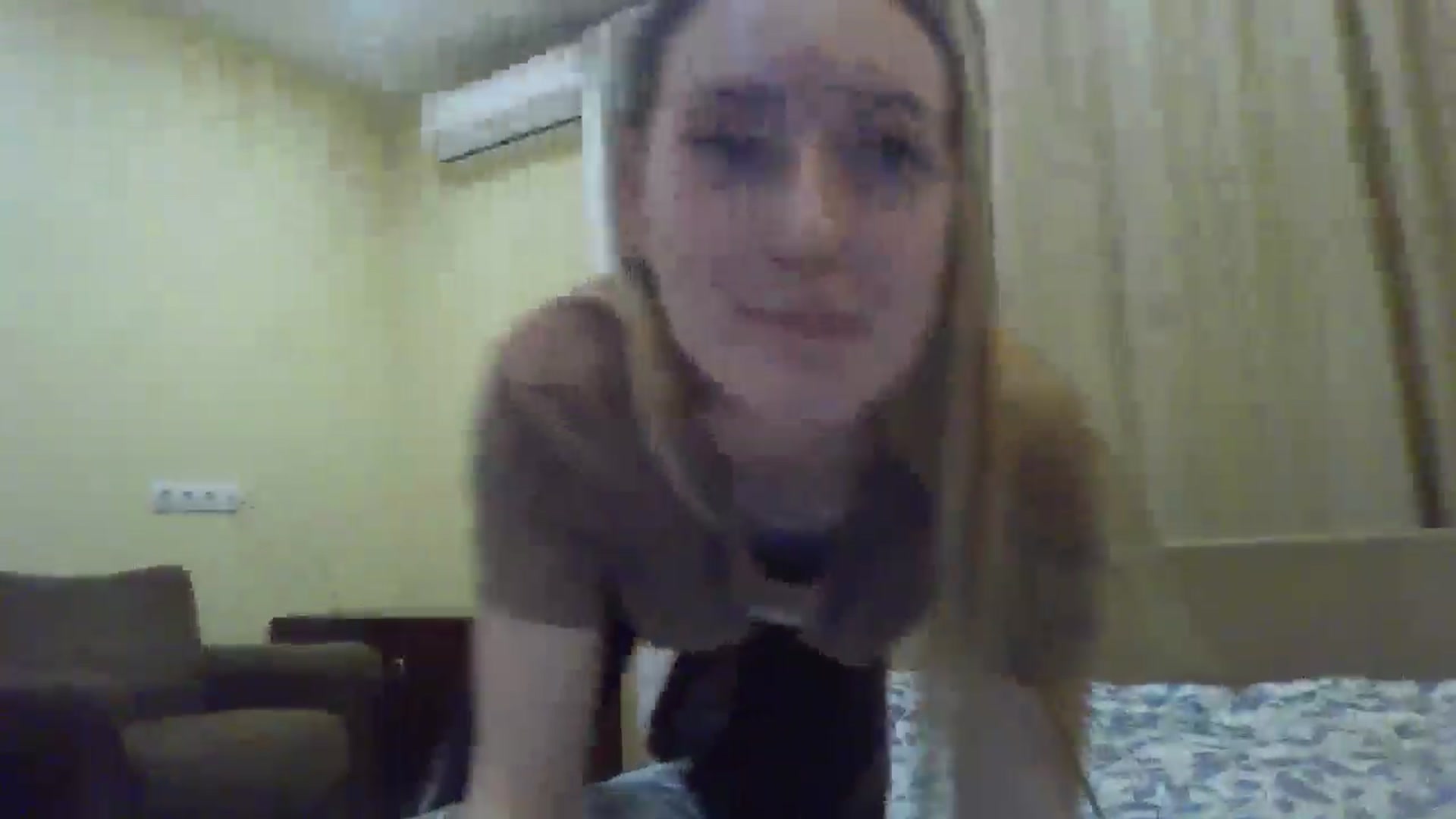 Gallery image thumbnail from EmmaDream18's myfreecams stream on, 12/10/2025, 18:42 image 14 of 20