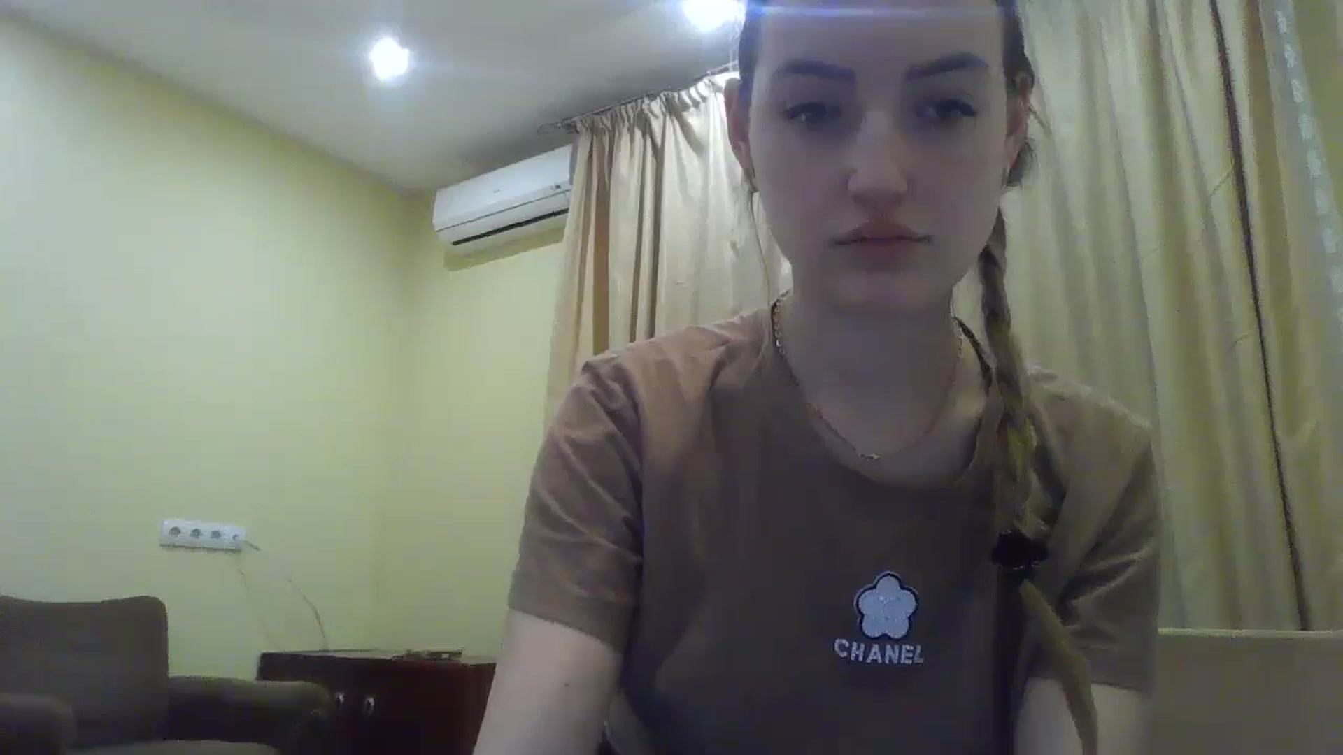 Gallery image thumbnail from EmmaDream18's myfreecams stream on, 12/25/2025, 21:10 image 15 of 20