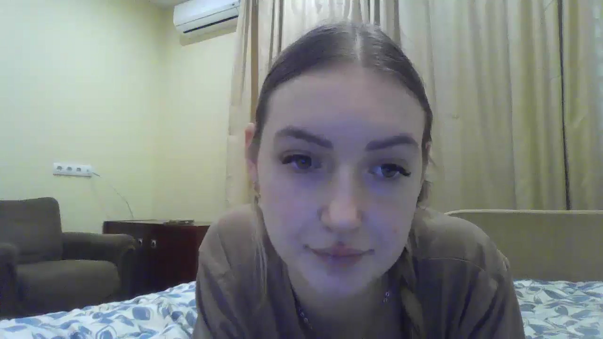 Gallery image thumbnail from EmmaDream18's myfreecams stream on, 12/25/2025, 21:10 image 6 of 20