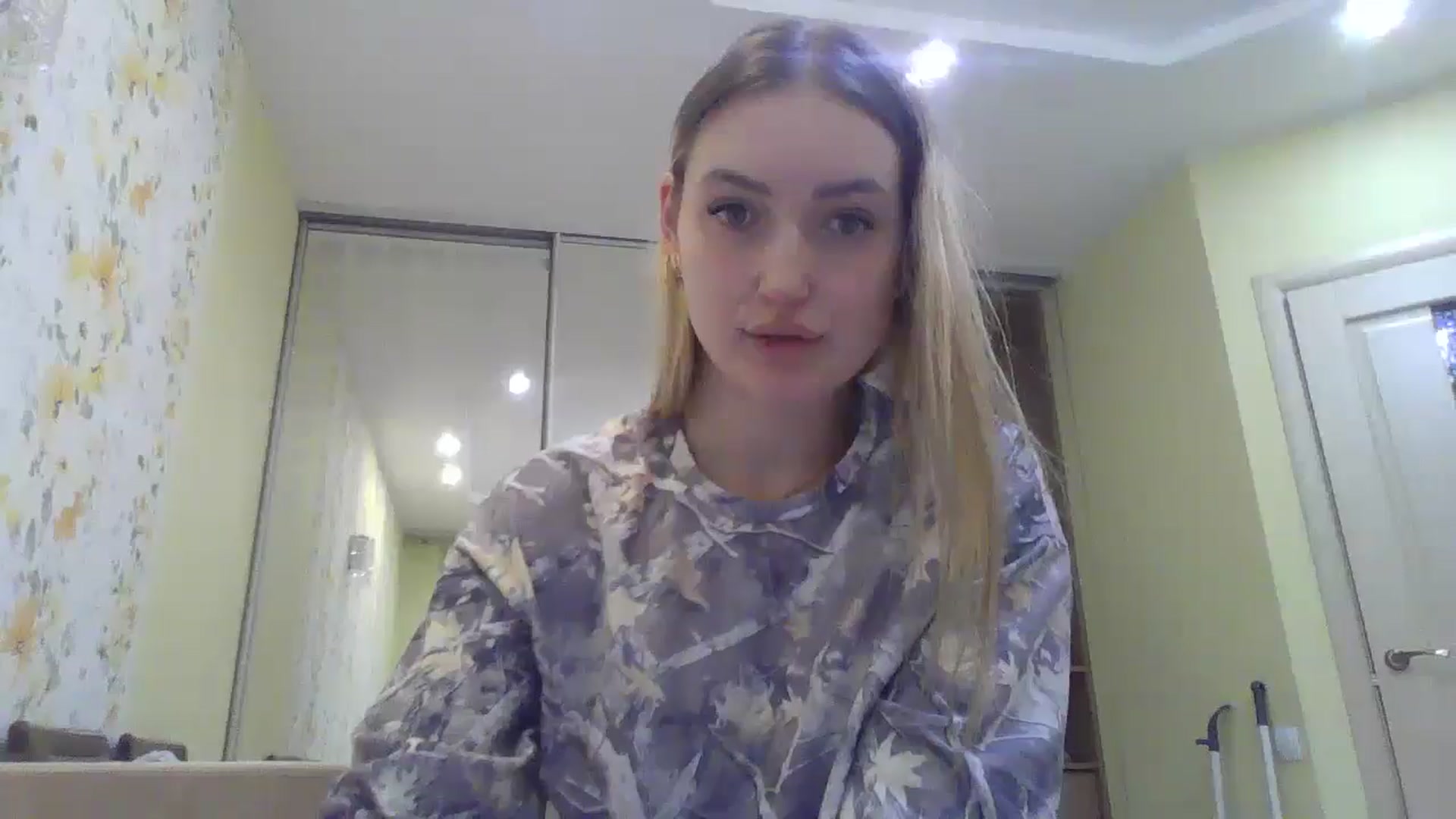 Gallery image thumbnail from EmmaDream18's myfreecams stream on, 12/26/2025, 01:11 image 3 of 20