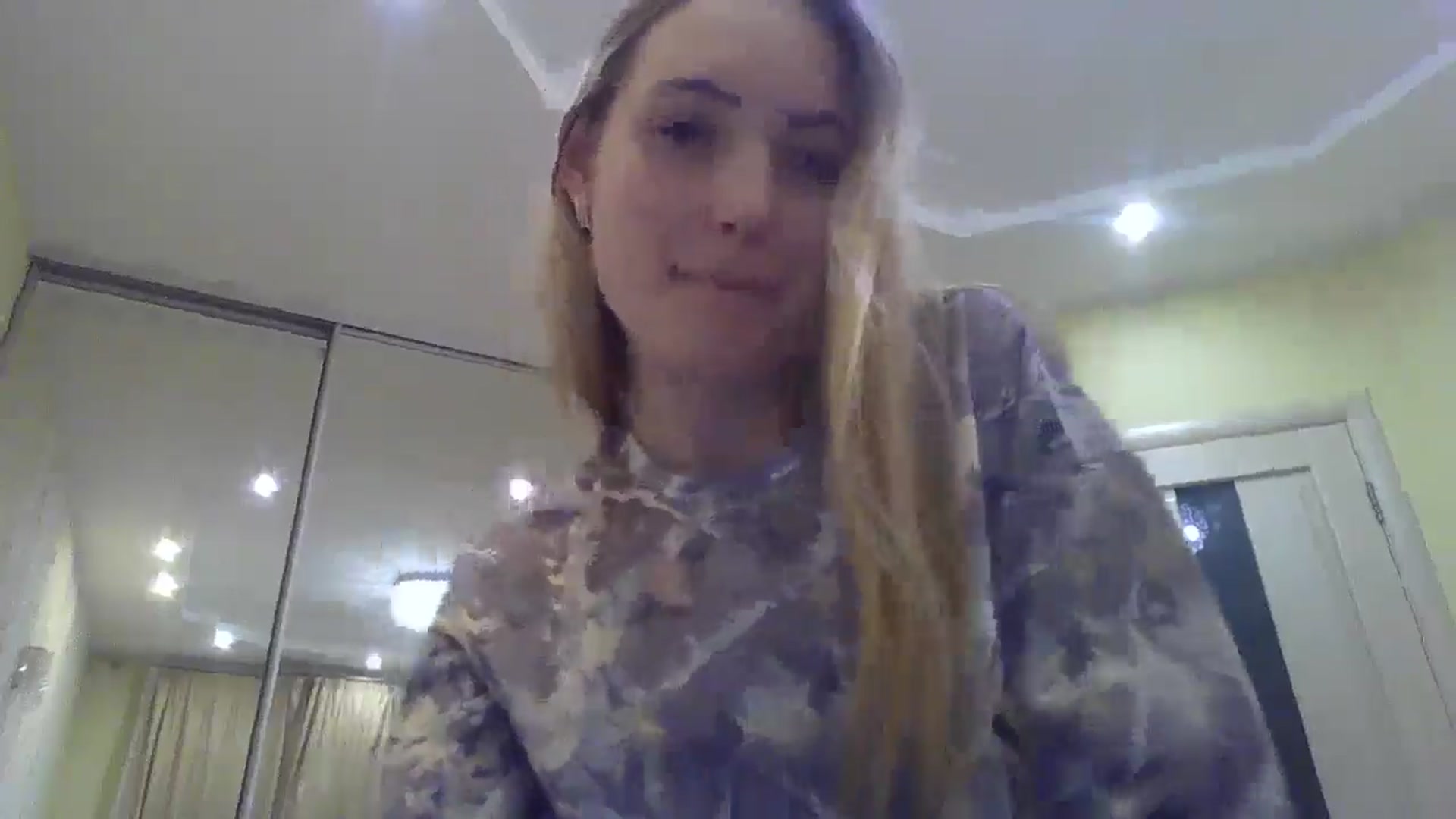 Gallery image thumbnail from EmmaDream18's myfreecams stream on, 12/26/2025, 01:11 image 7 of 20
