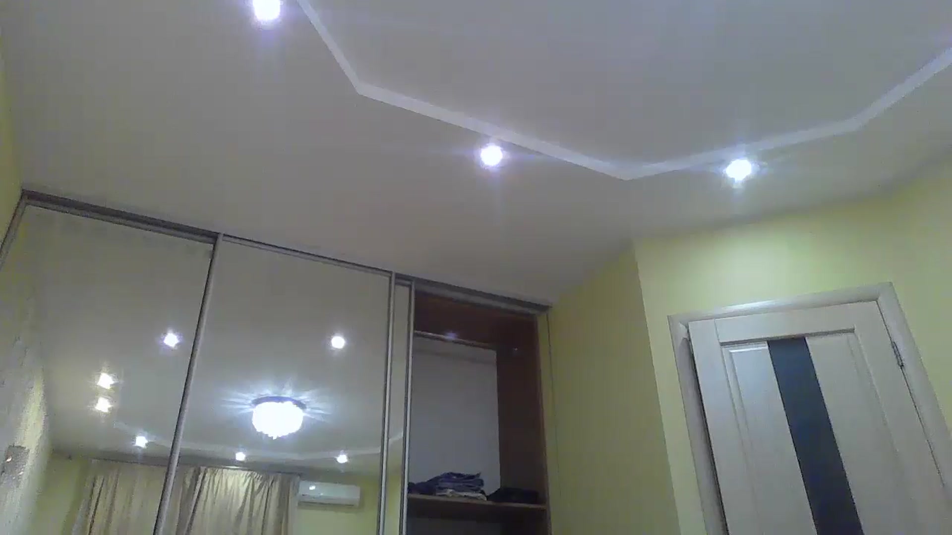 Gallery image thumbnail from EmmaDream18's myfreecams stream on, 12/26/2025, 01:11 image 10 of 20
