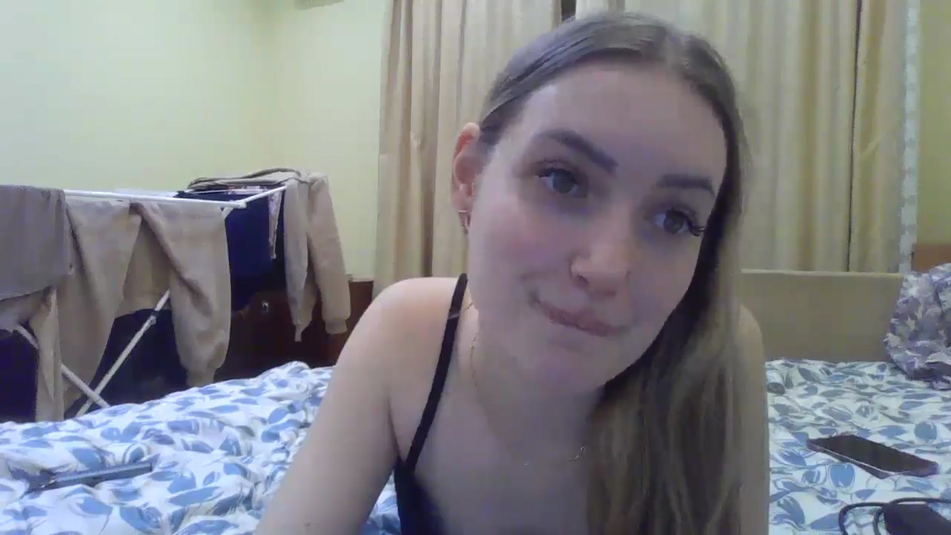 Gallery image thumbnail from EmmaDream18's myfreecams stream on, 12/26/2025, 16:29 image 7 of 20