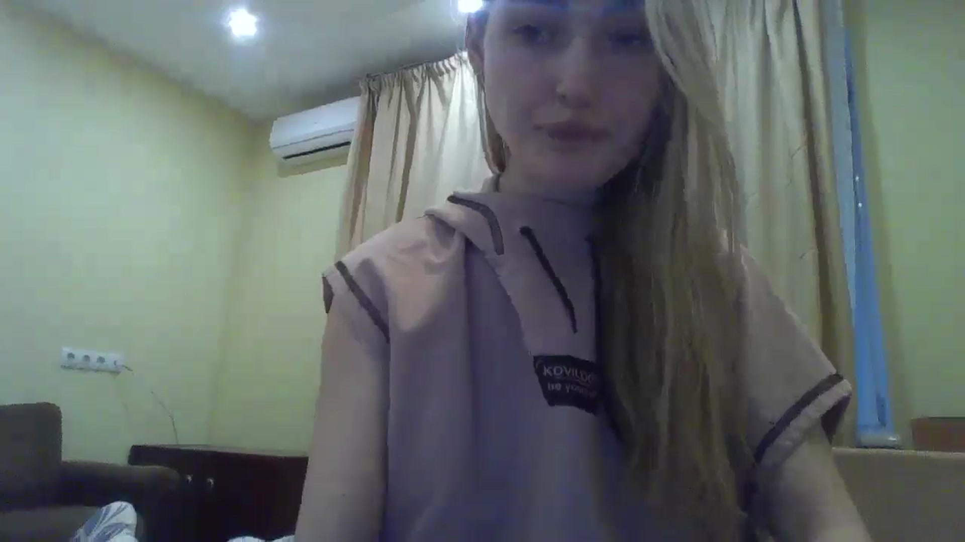 Gallery image thumbnail from EmmaDream18's myfreecams stream on, 01/06/2026, 14:02 image 19 of 20