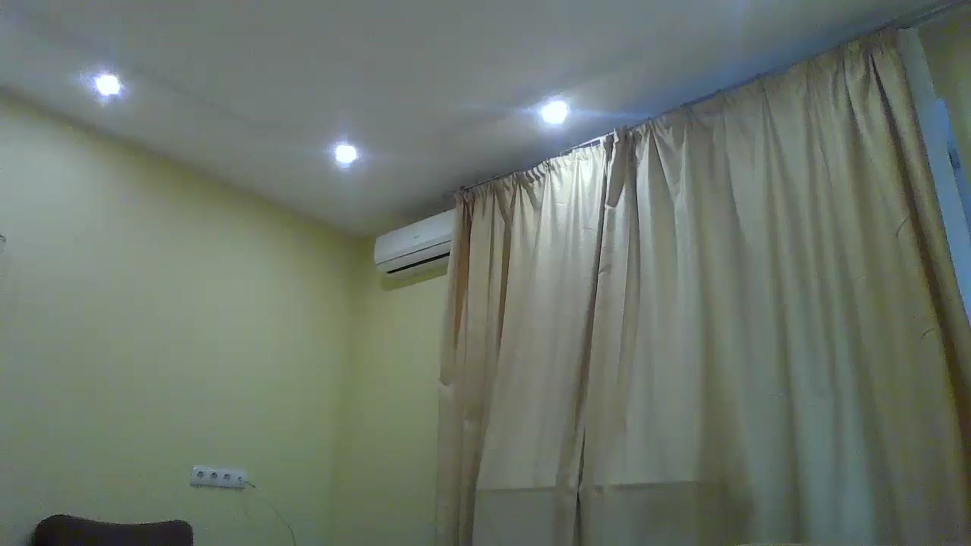 Gallery image thumbnail from EmmaDream18's myfreecams stream on, 01/06/2026, 14:02 image 1 of 20