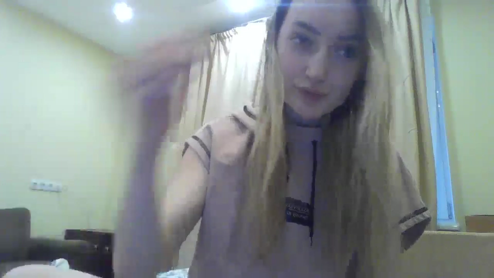 Gallery image thumbnail from EmmaDream18's myfreecams stream on, 01/06/2026, 14:02 image 11 of 20