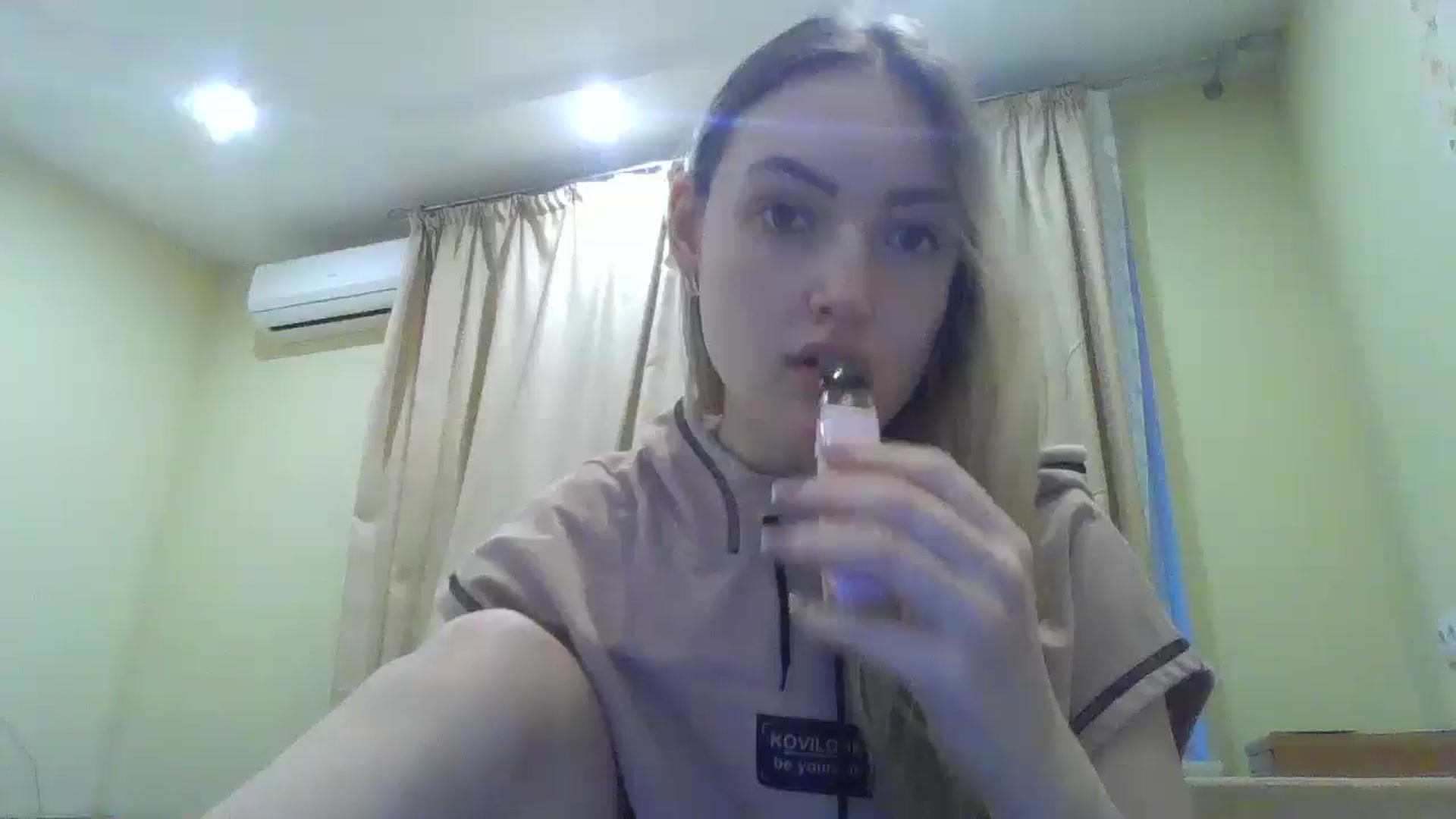 Gallery image thumbnail from EmmaDream18's myfreecams stream on, 01/06/2026, 14:23 image 1 of 20