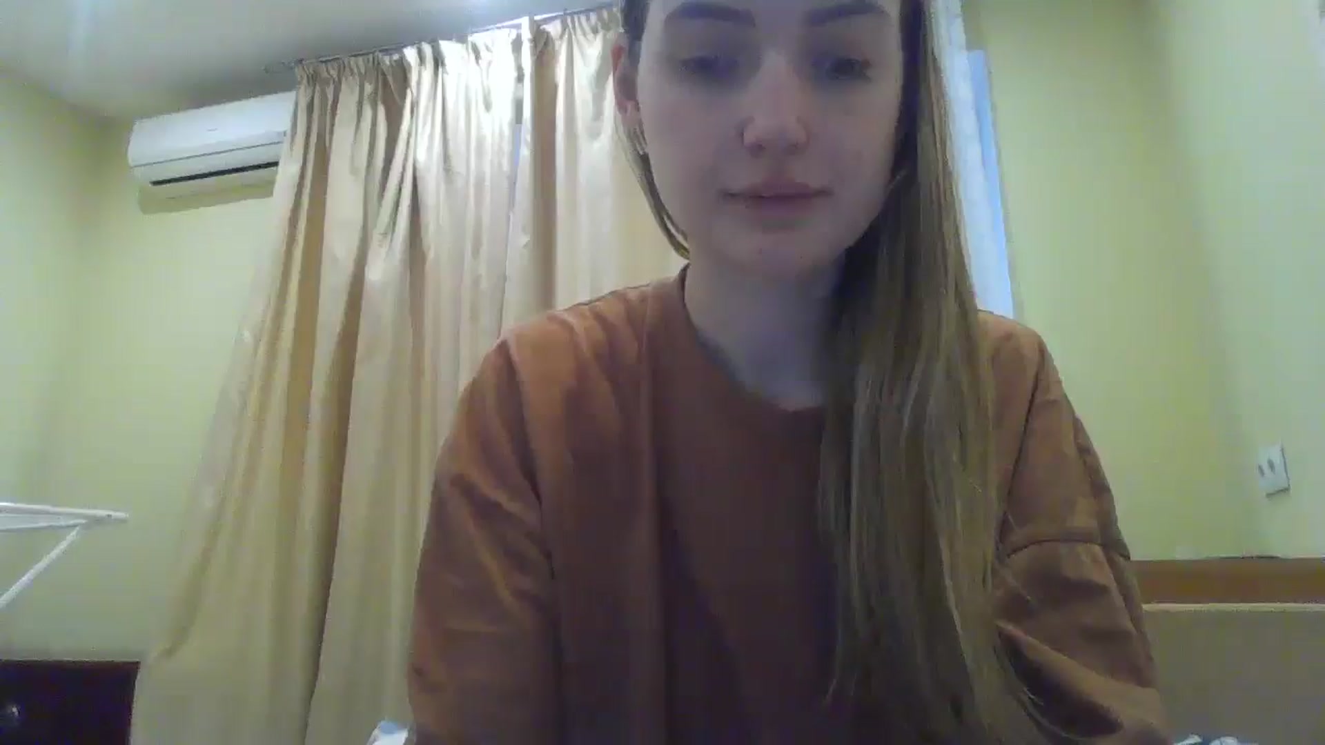 Gallery image thumbnail from EmmaDream18's myfreecams stream on, 01/10/2026, 11:29 image 2 of 20
