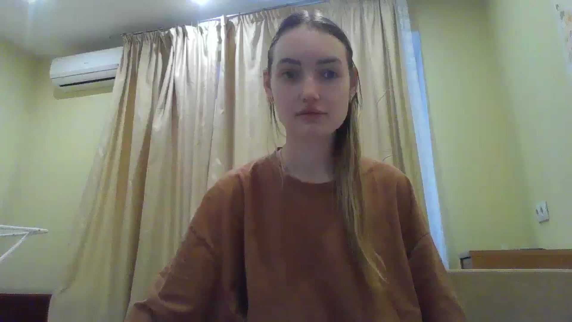 Gallery image thumbnail from EmmaDream18's myfreecams stream on, 01/10/2026, 11:29 image 11 of 20